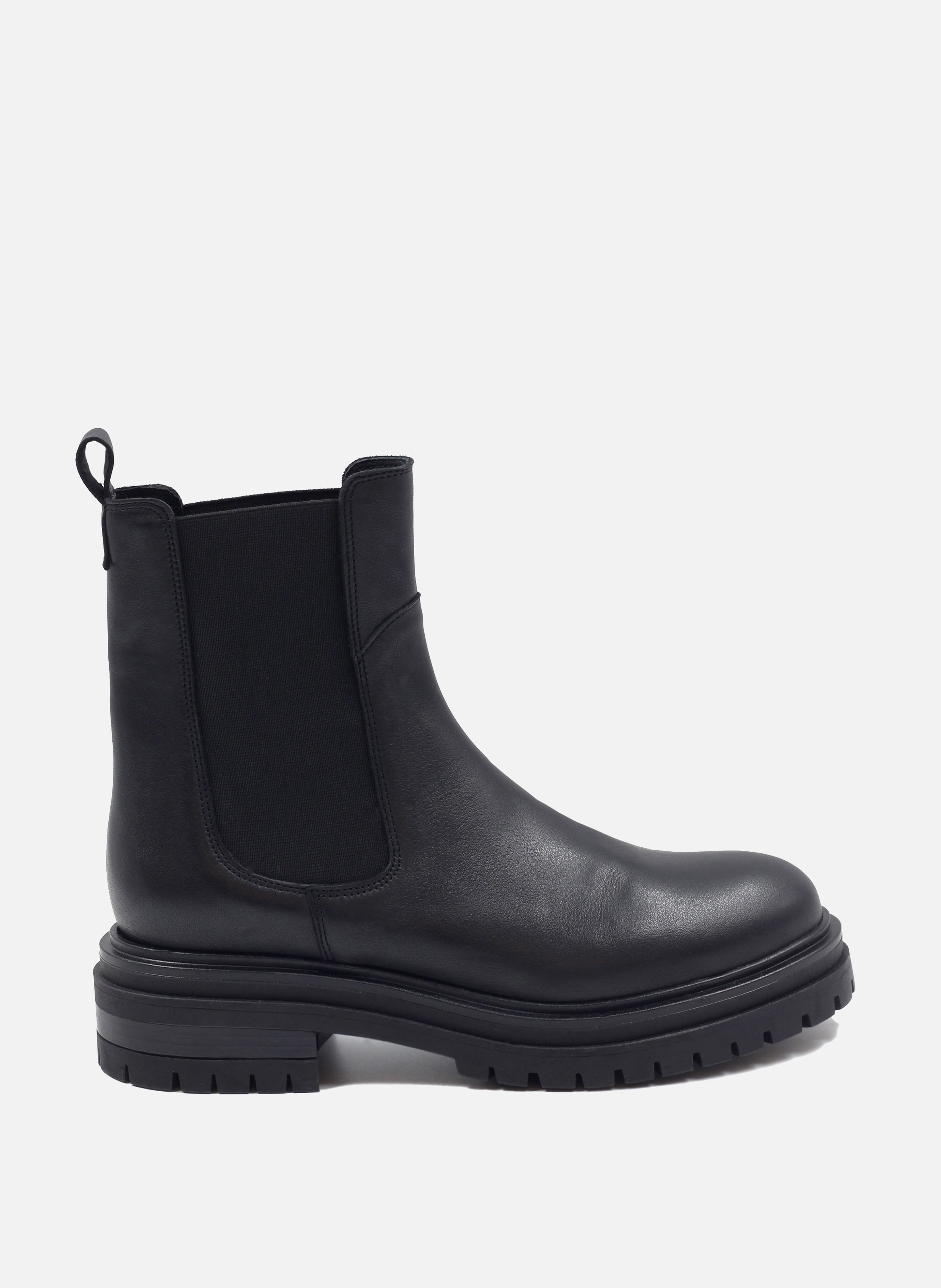 Leather mid-calf Chelsea boots with lugged sole JULES & JENN Black