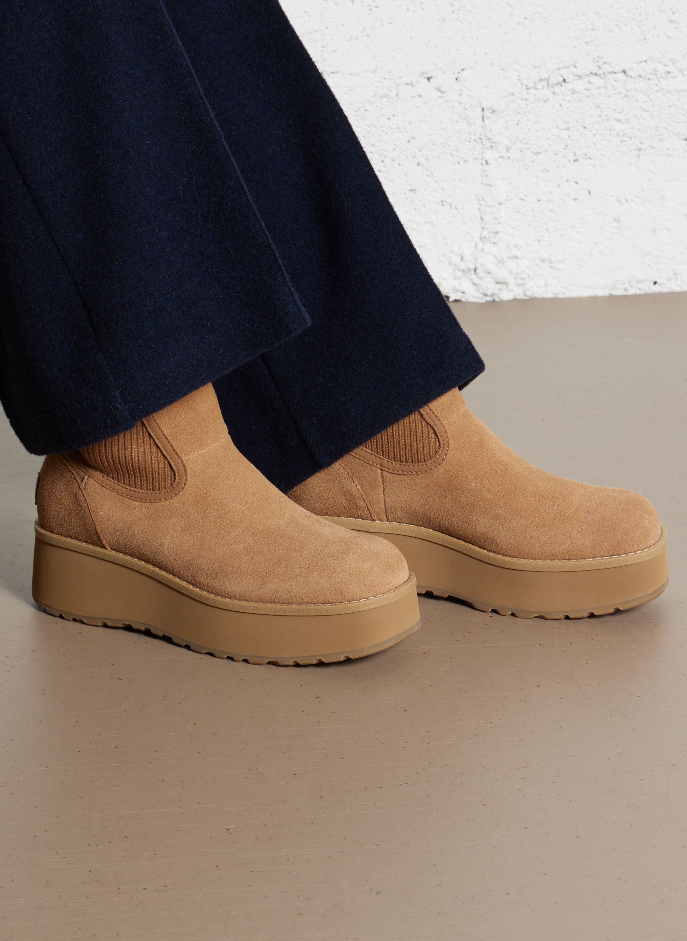 Bottines Chelsea en cuir mélangé UGG Marron