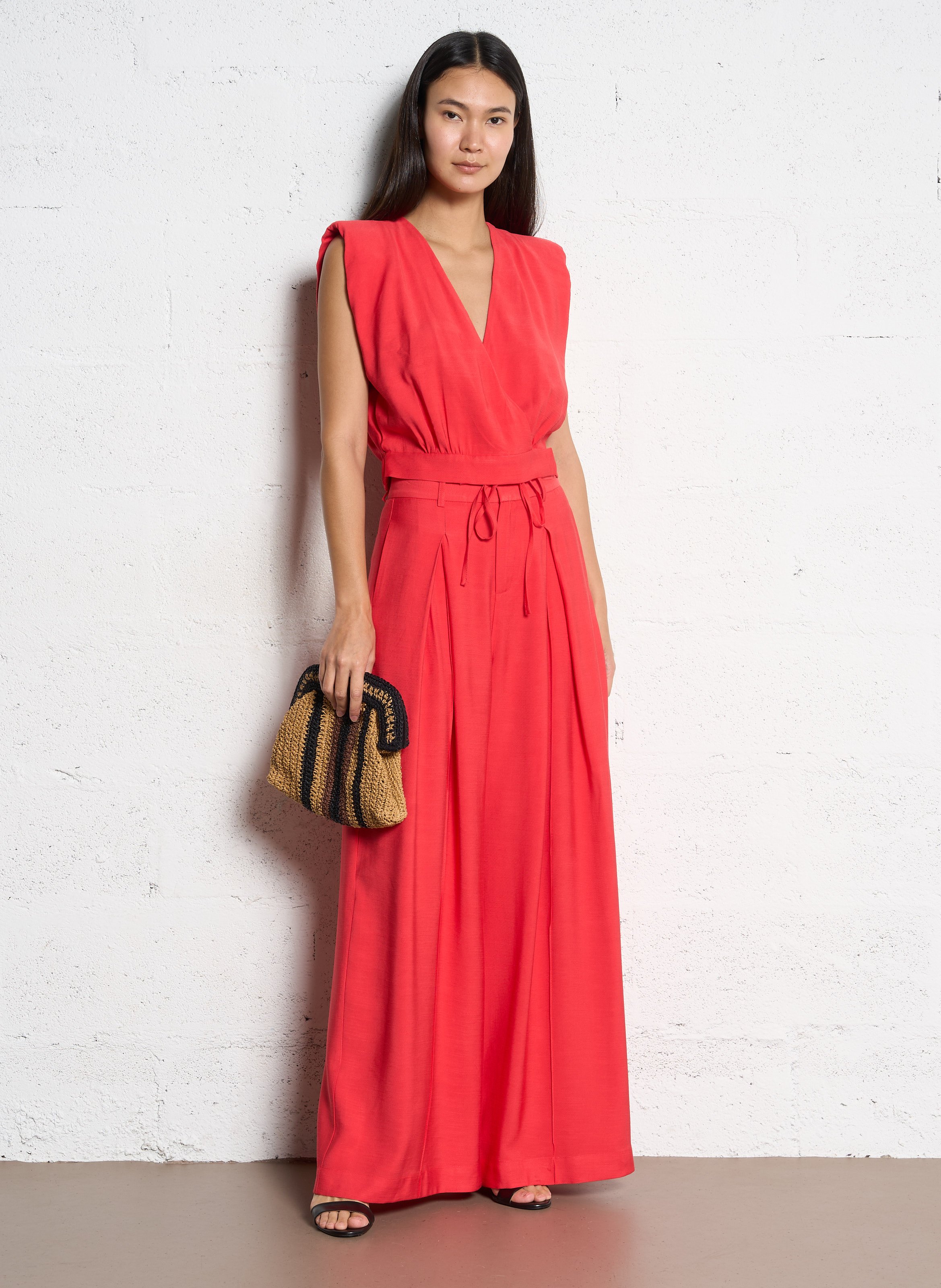 Top court droit col V SUNCOO Rouge