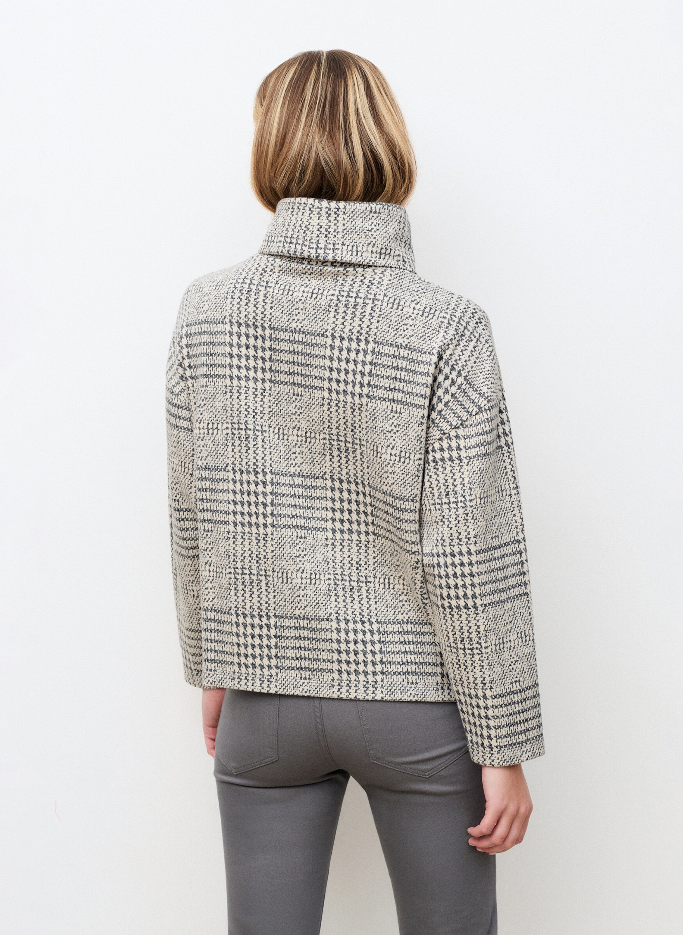 Gerade geschnittener Rollkragenpullover mit Print CAROLL Grau