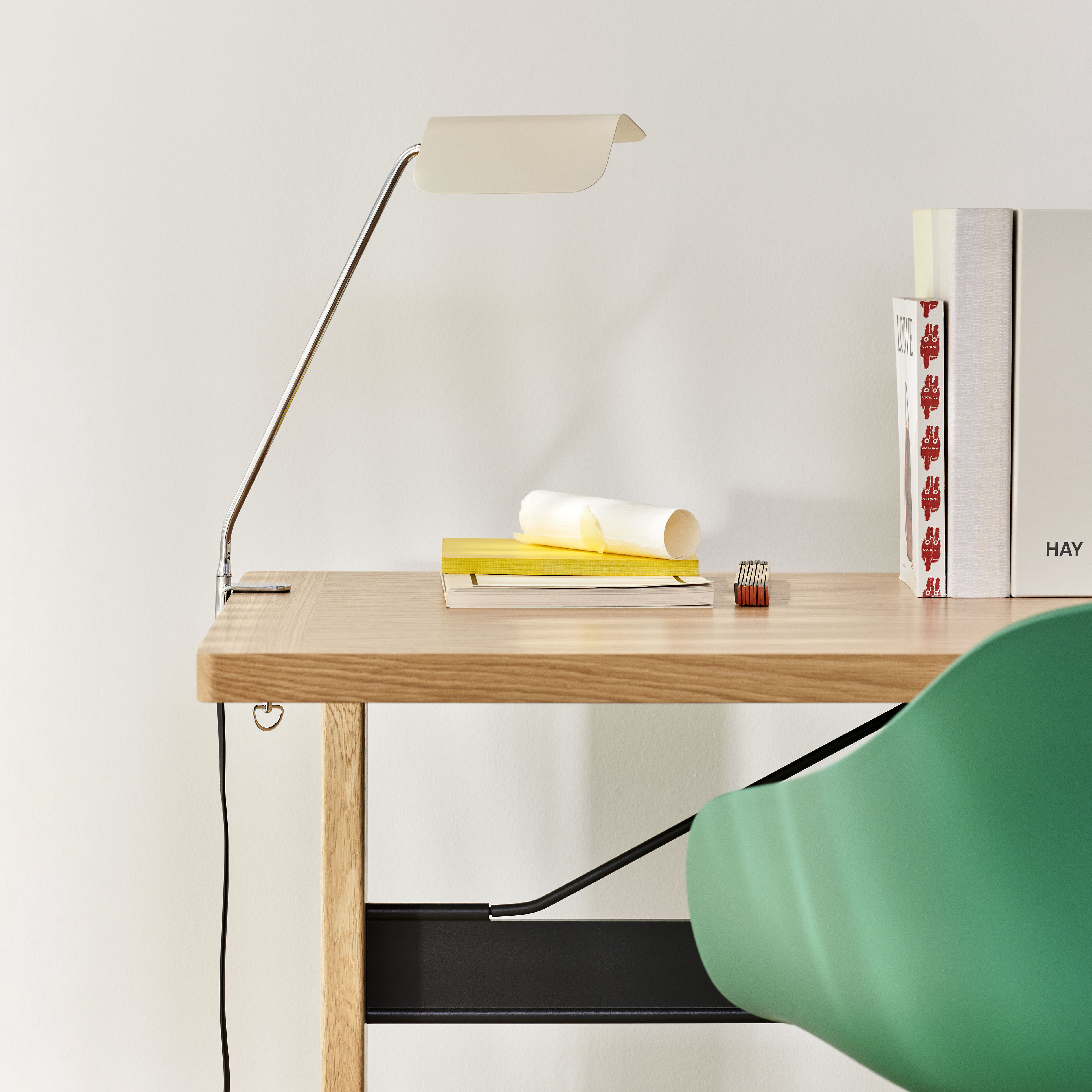 Lampe de bureau métal Apex clip Blanc Hay - Maison
