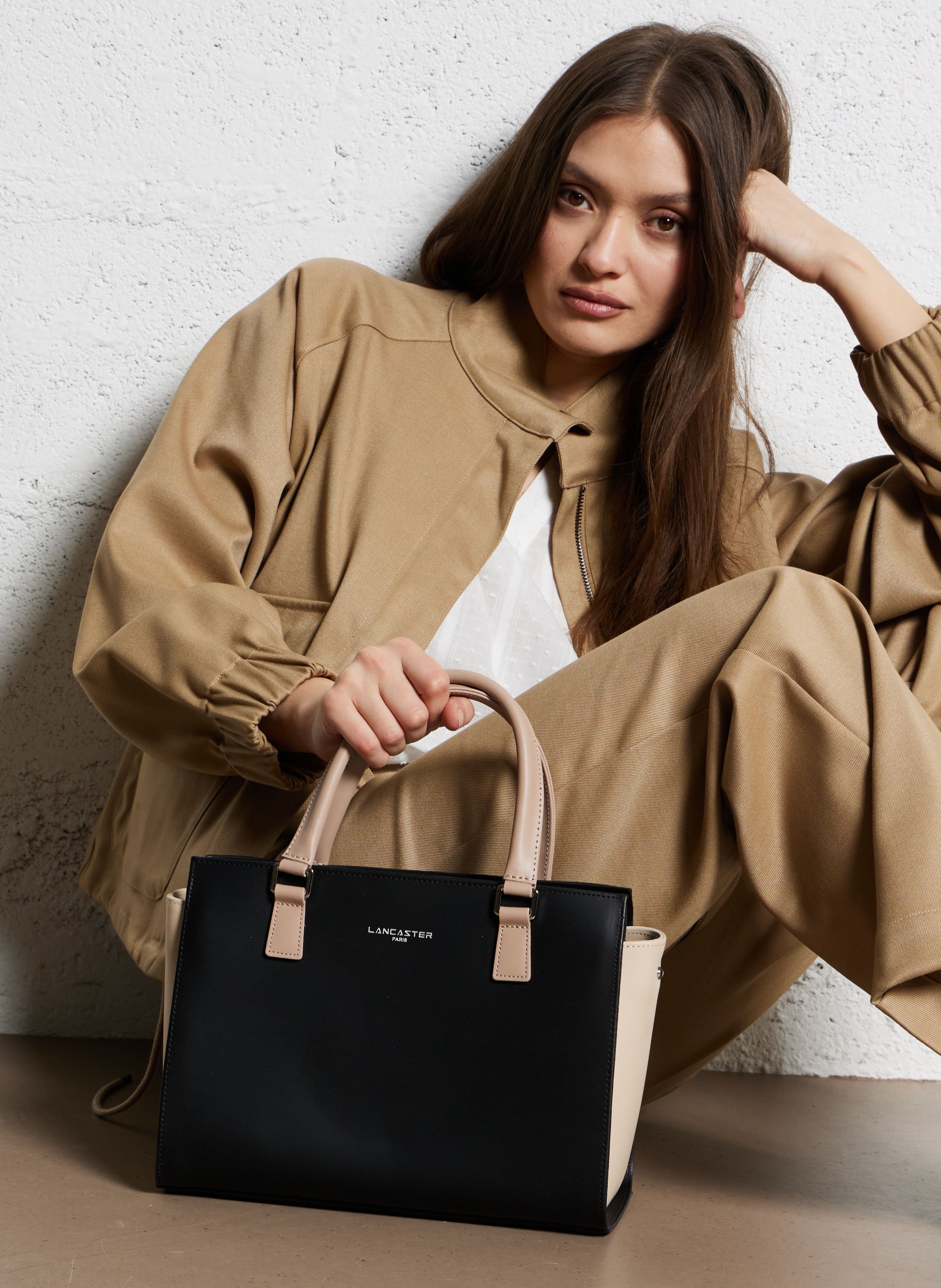 Effen, leren handtas LANCASTER PARIS Zwart