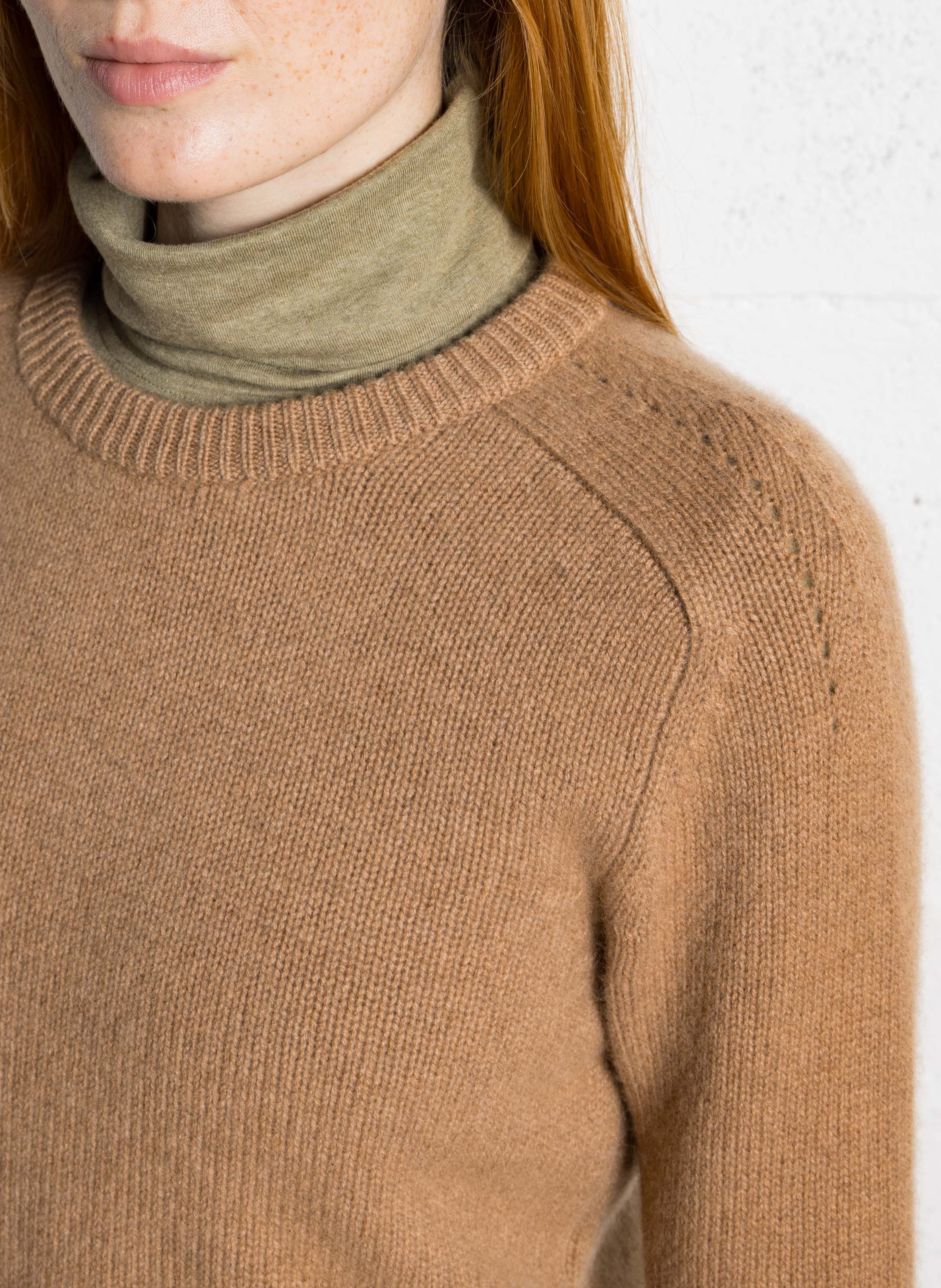 Pull droit col rond en cachemire KUJTEN Marron