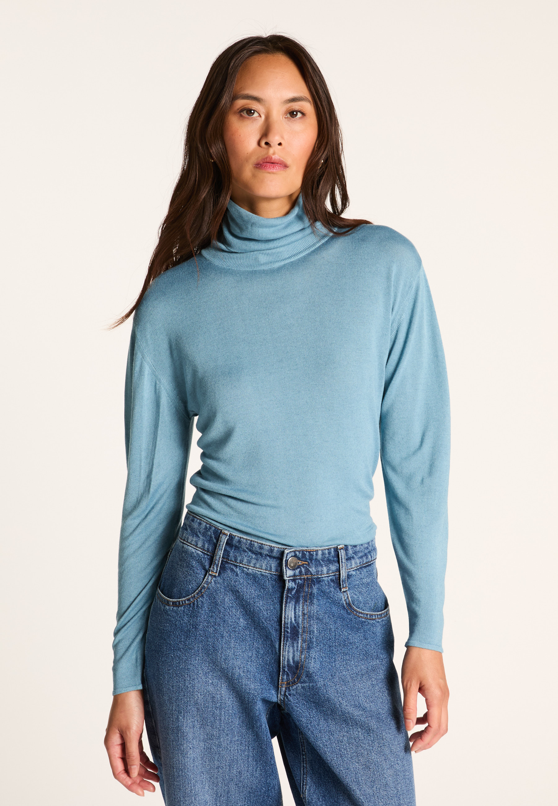 Turtleneck T-shirt in bamboo cashmere fiber MAISON MONTAGUT Blue