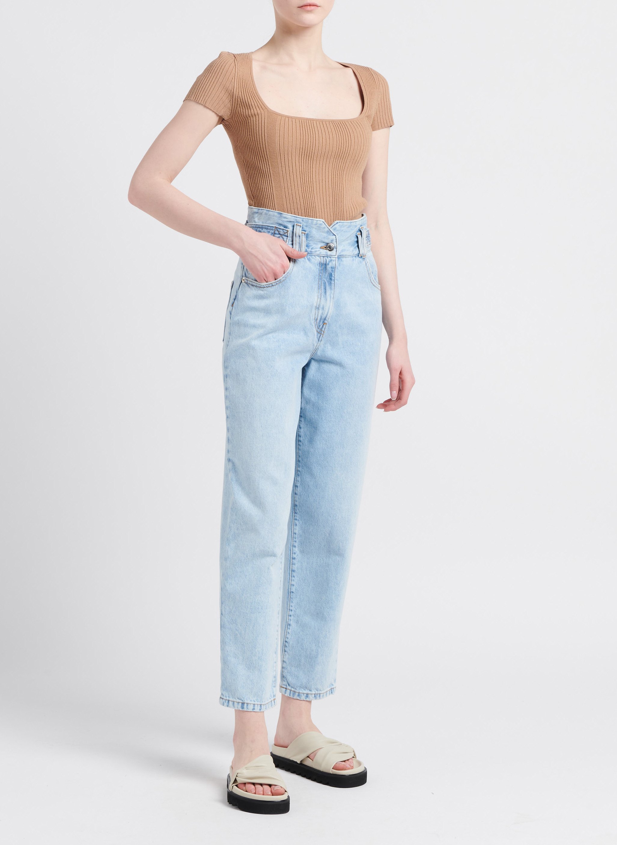 T-shirt van ribtricot met vierkante hals IRO Beige