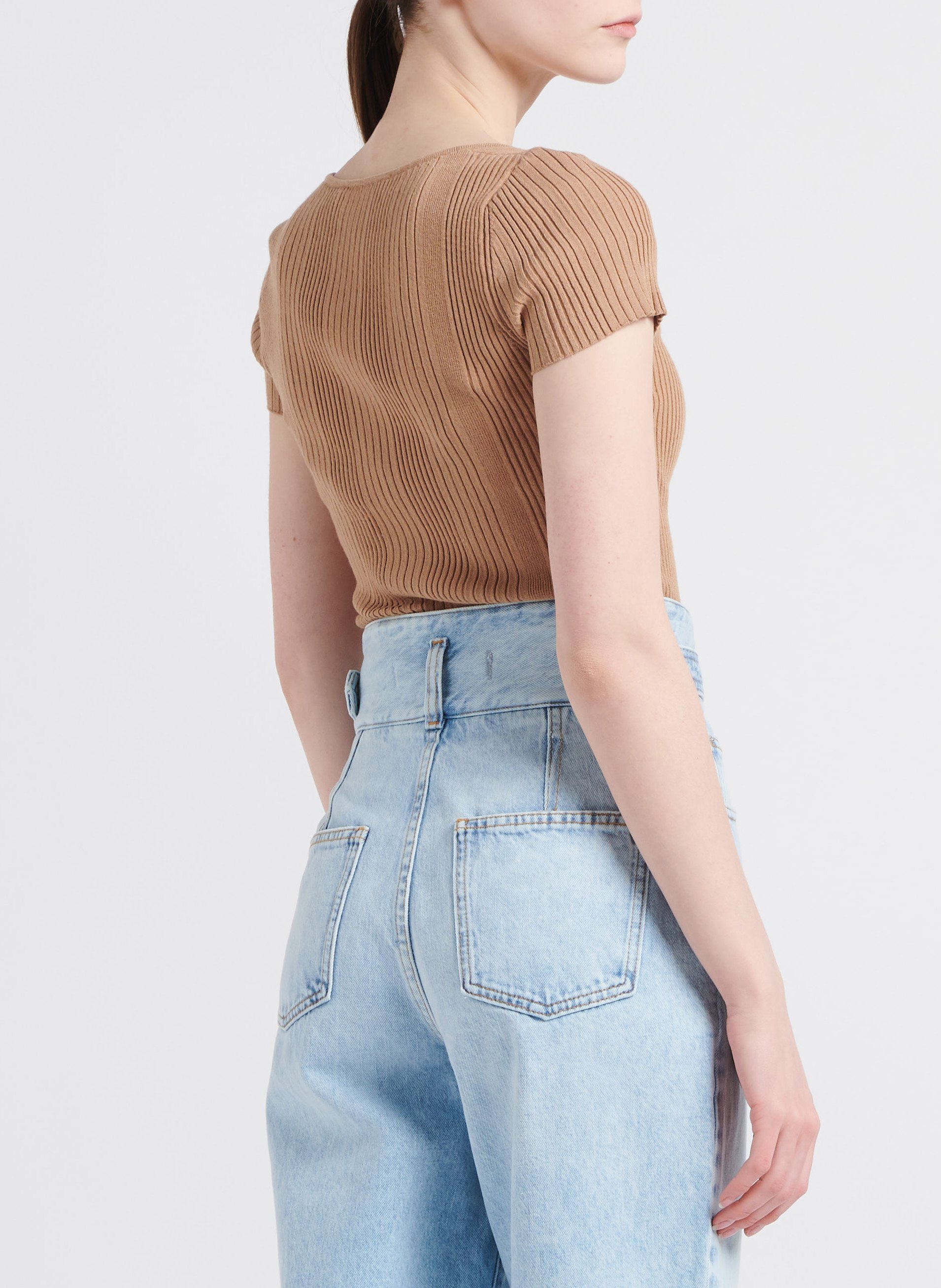 T-shirt van ribtricot met vierkante hals IRO Beige