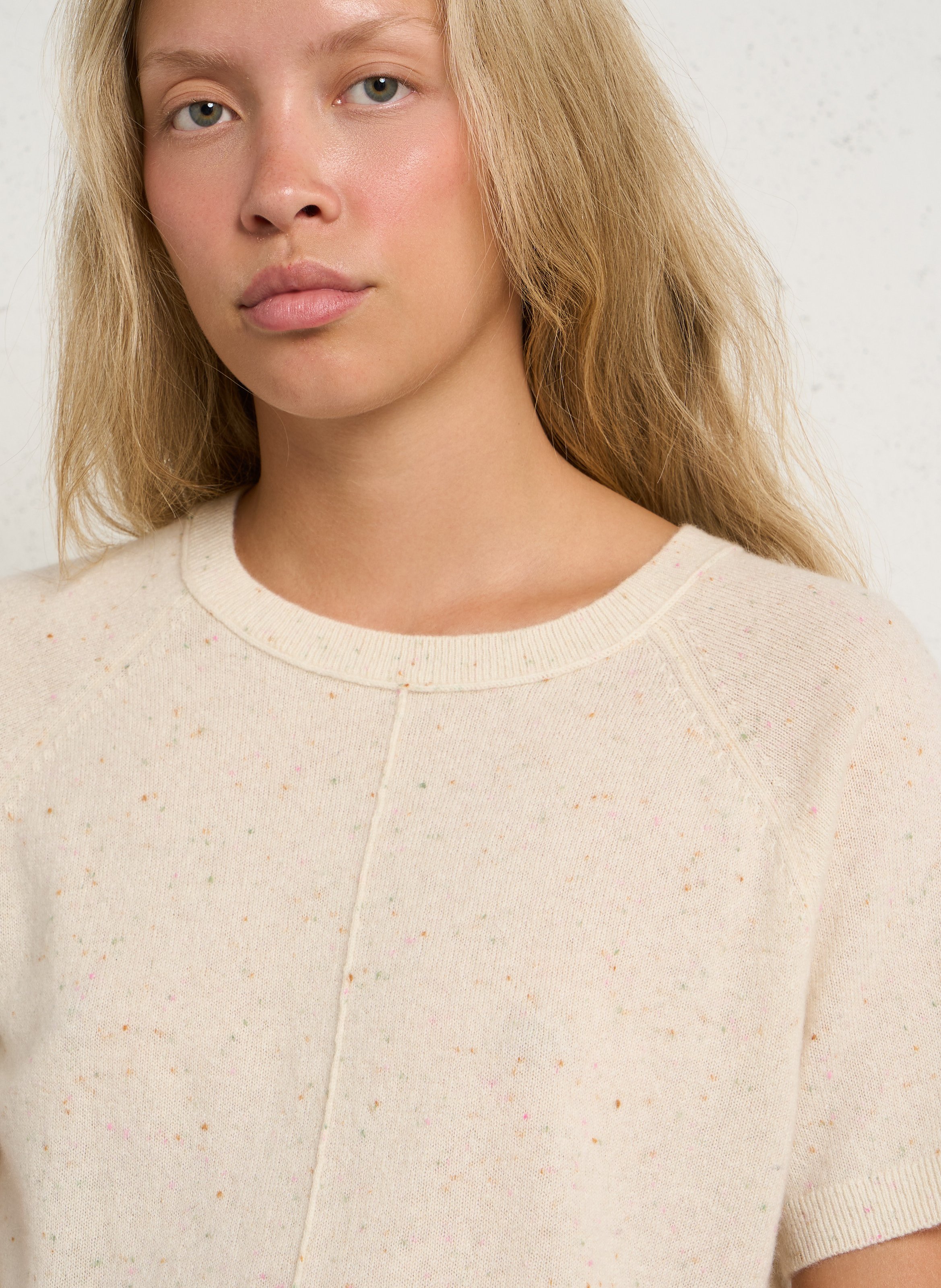 Jersey recto cuello redondo moteado de cachemira MAISON 123 Beige
