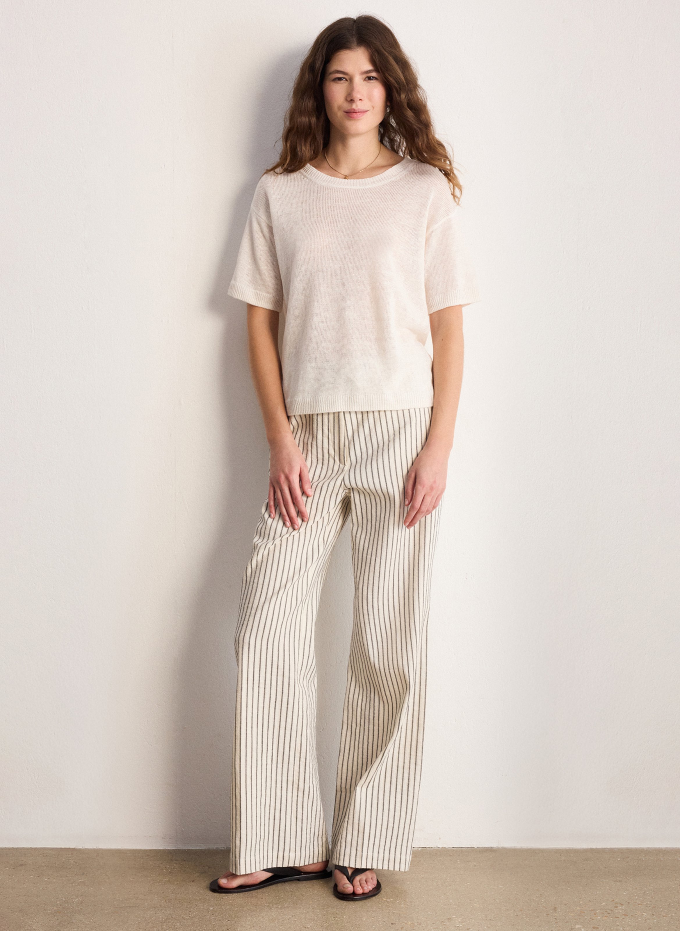 Straight round-neck linen sweater Beige