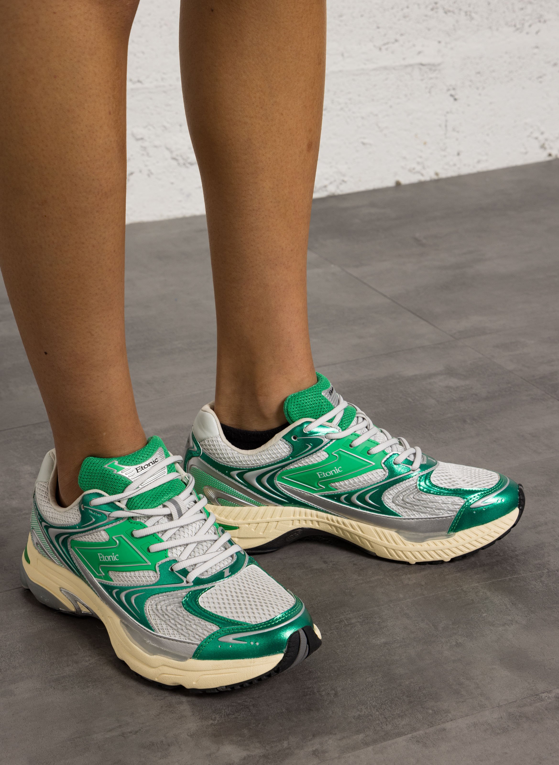 Flatform low sneakers ETONIC Green
