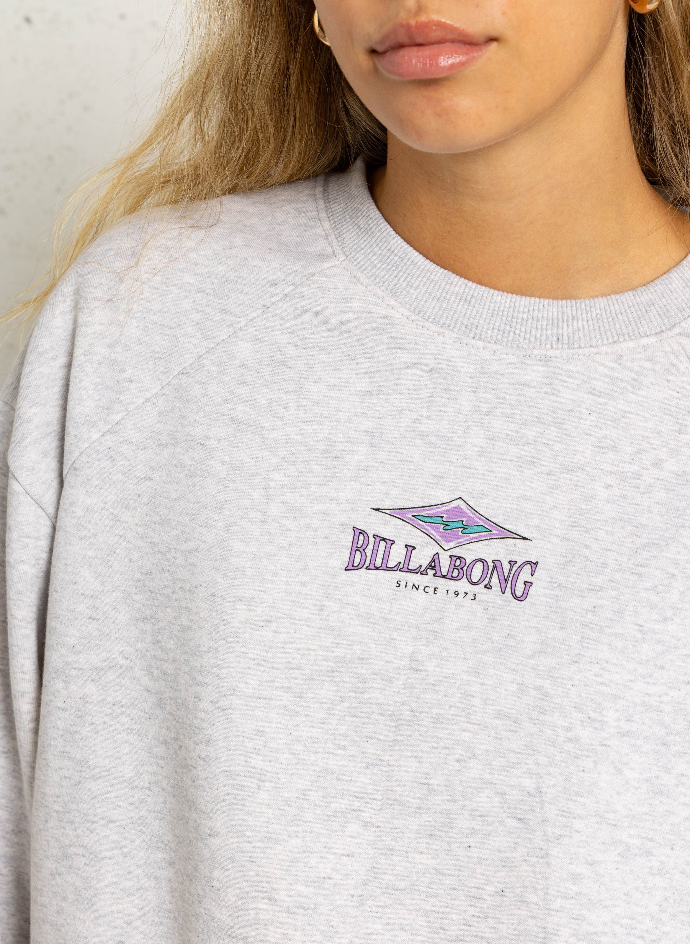 Weites Sweatshirt aus Baumwoll-Mix mit Rundhalsausschnitt und Siebdruck BILLABONG Grau