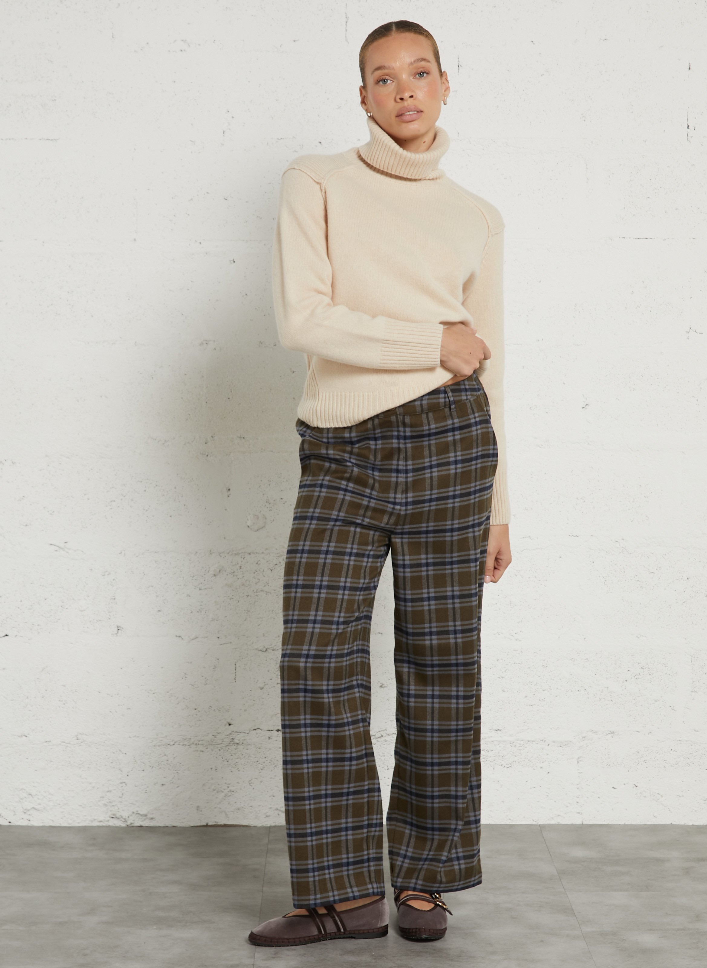 Pull col roulé en laine BELLA JONES Beige