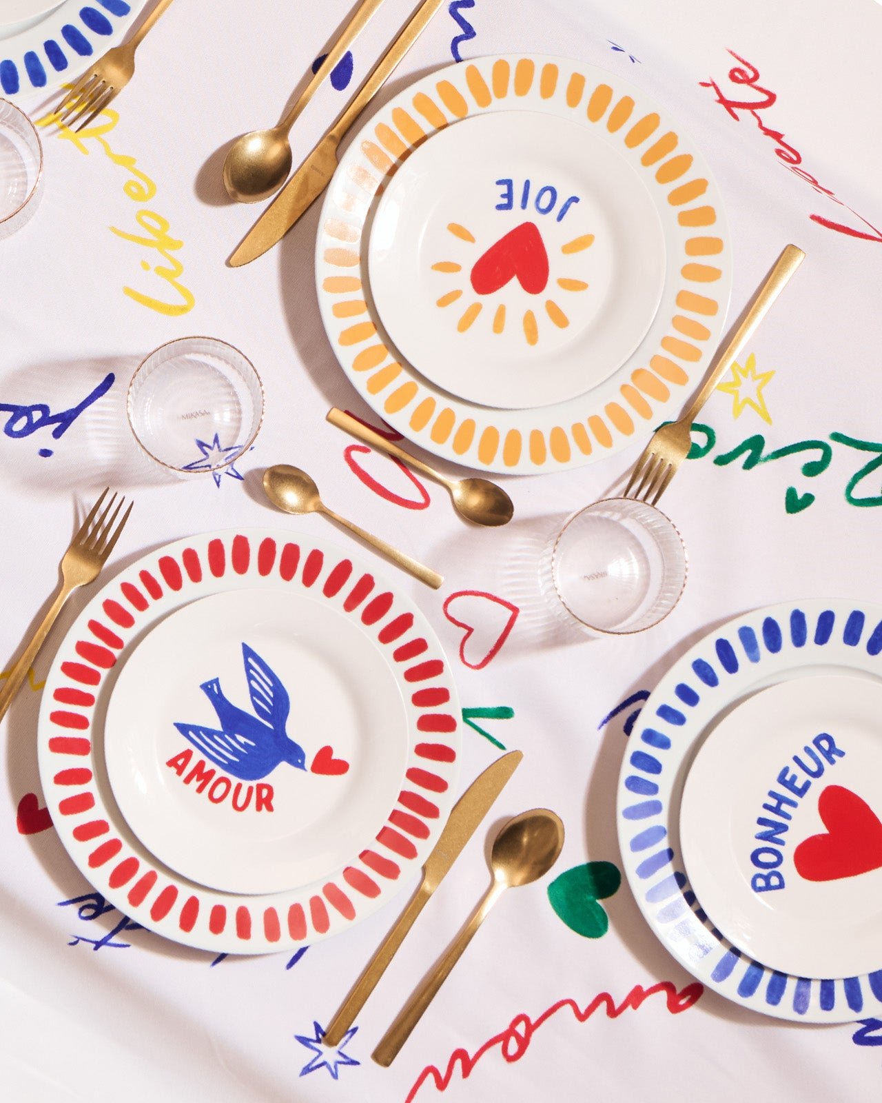 L'assiette coeur jaune en porcelaine EMOI EMOI Blanc