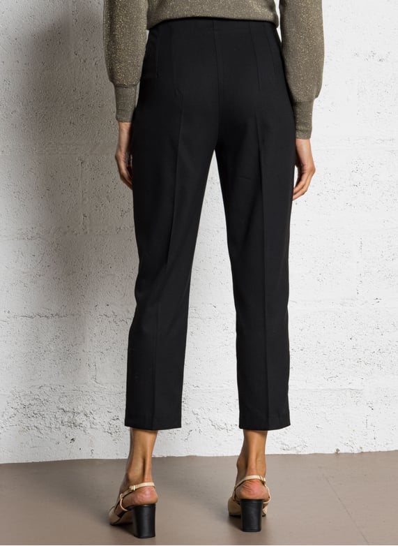 Carrot trousers | Black by SUD EXPRESS Carrot trousers Black