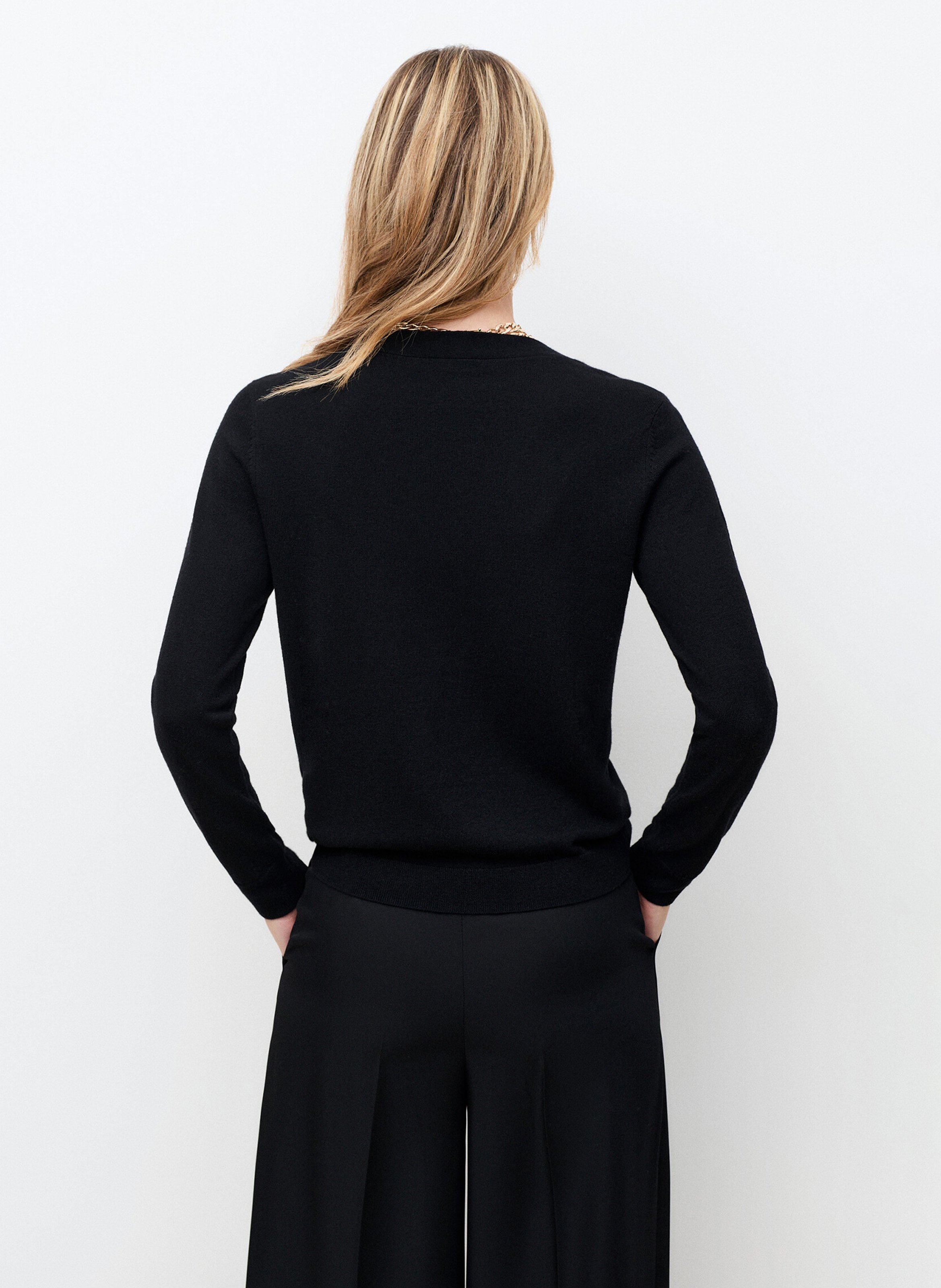 Gerade geschnittener Pullover aus Wollmix mit V-Ausschnitt CAROLL Schwarz