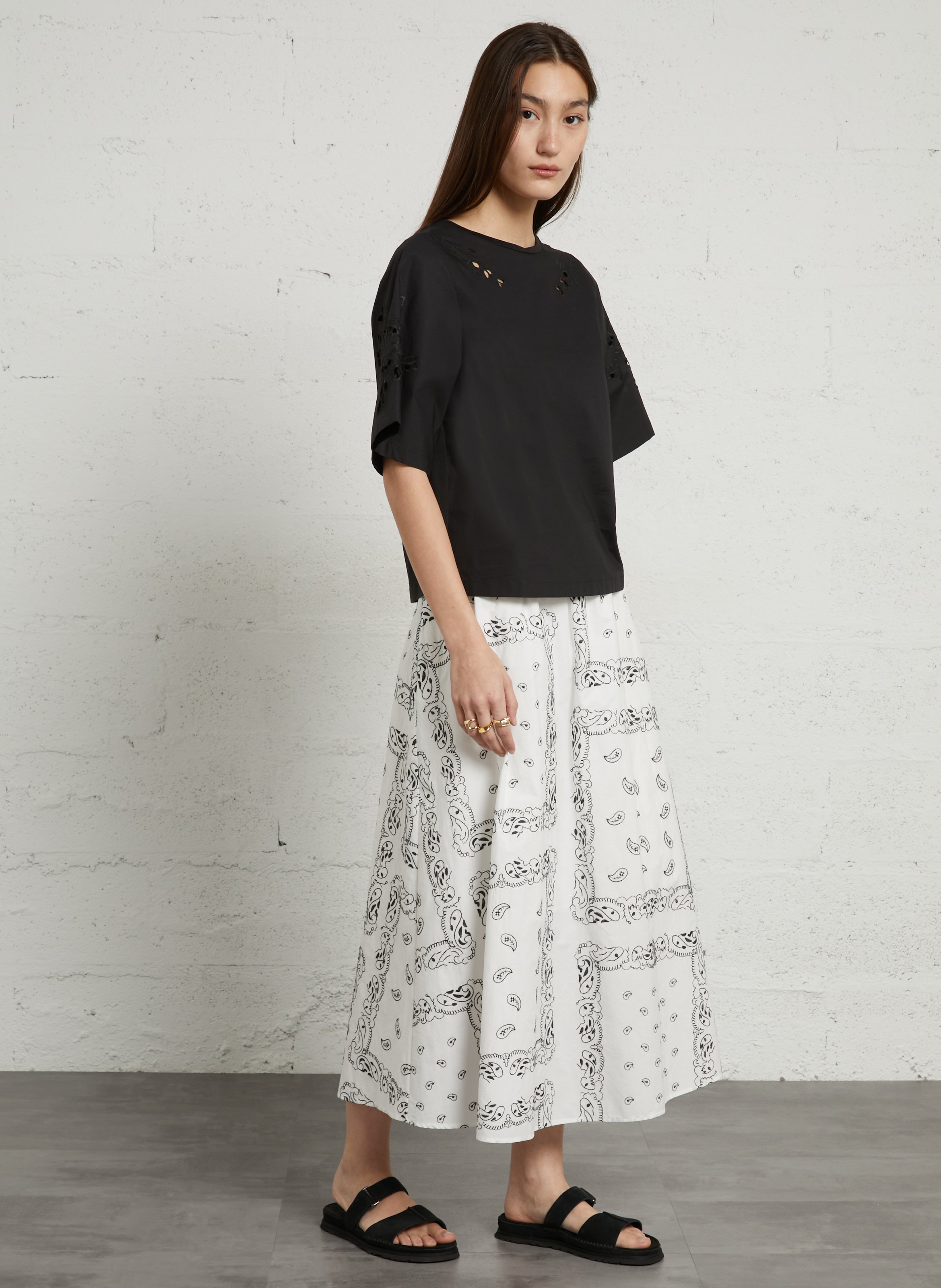 Flache Sandalen mit Klettverschluss aus Wildleder UGG Schwarz