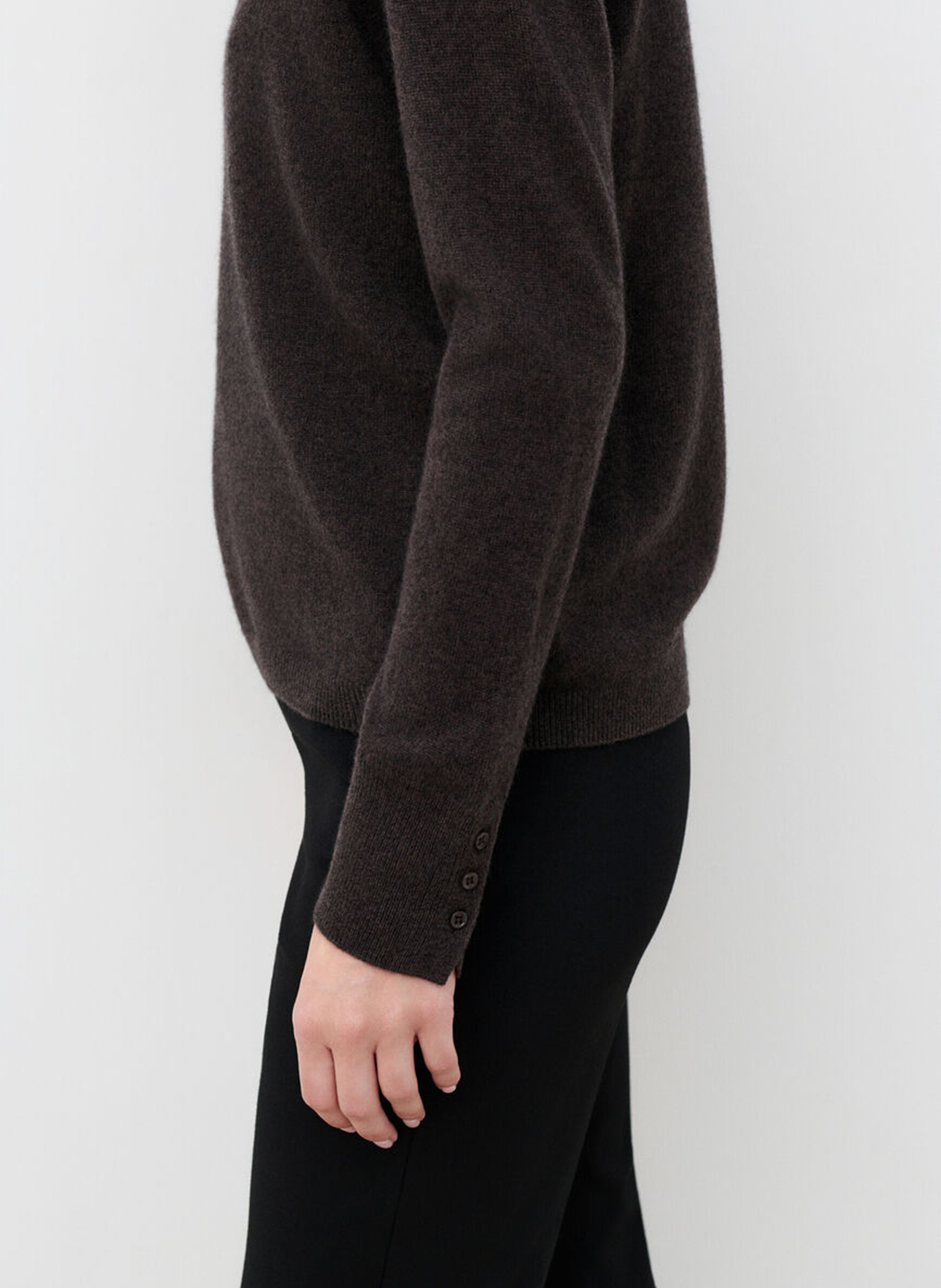 Solid cashmere V-neck sweater CAROLL Brown