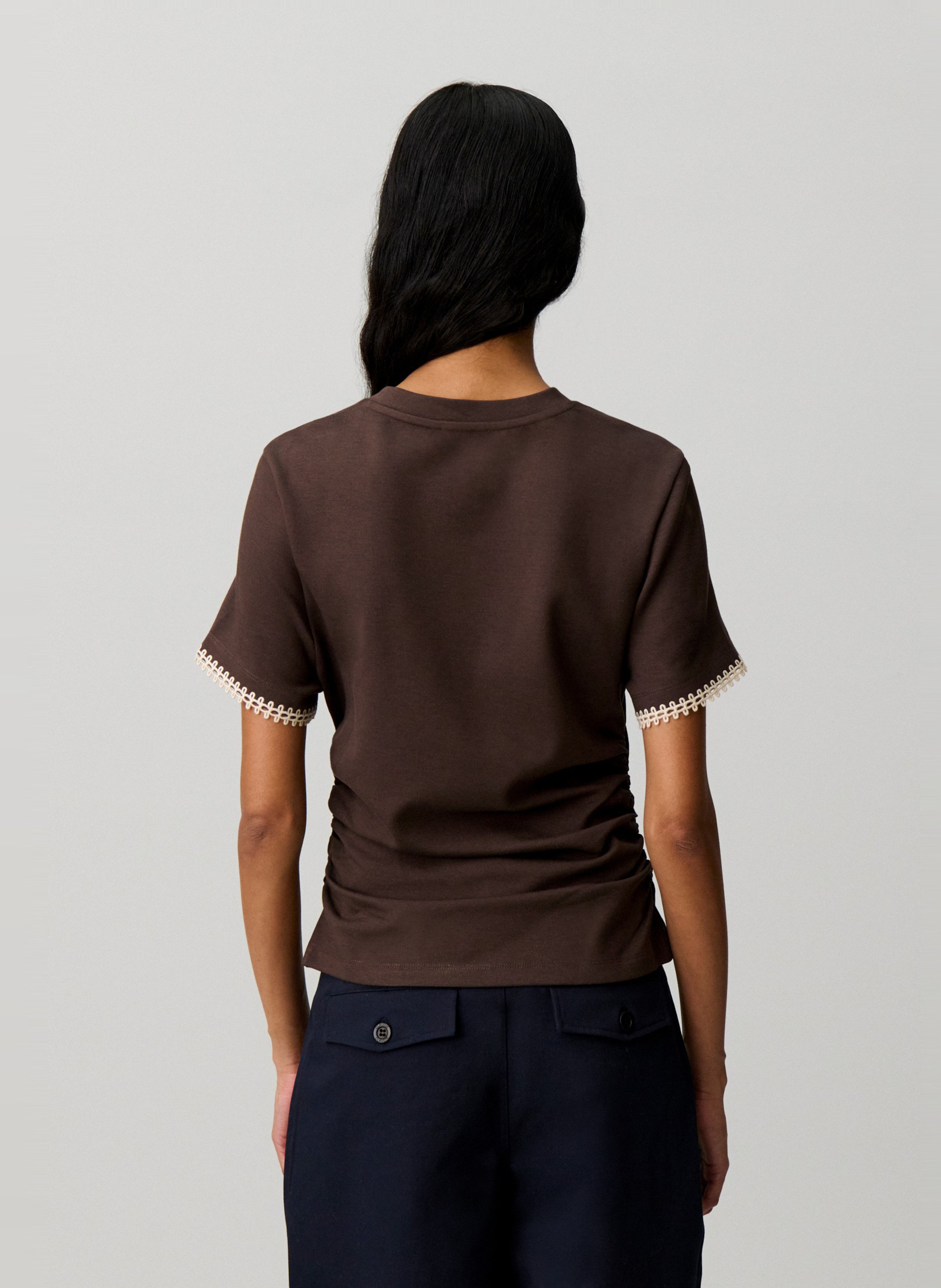 Tee-shirt droit col rond brodé CLAUDIE PIERLOT Marron