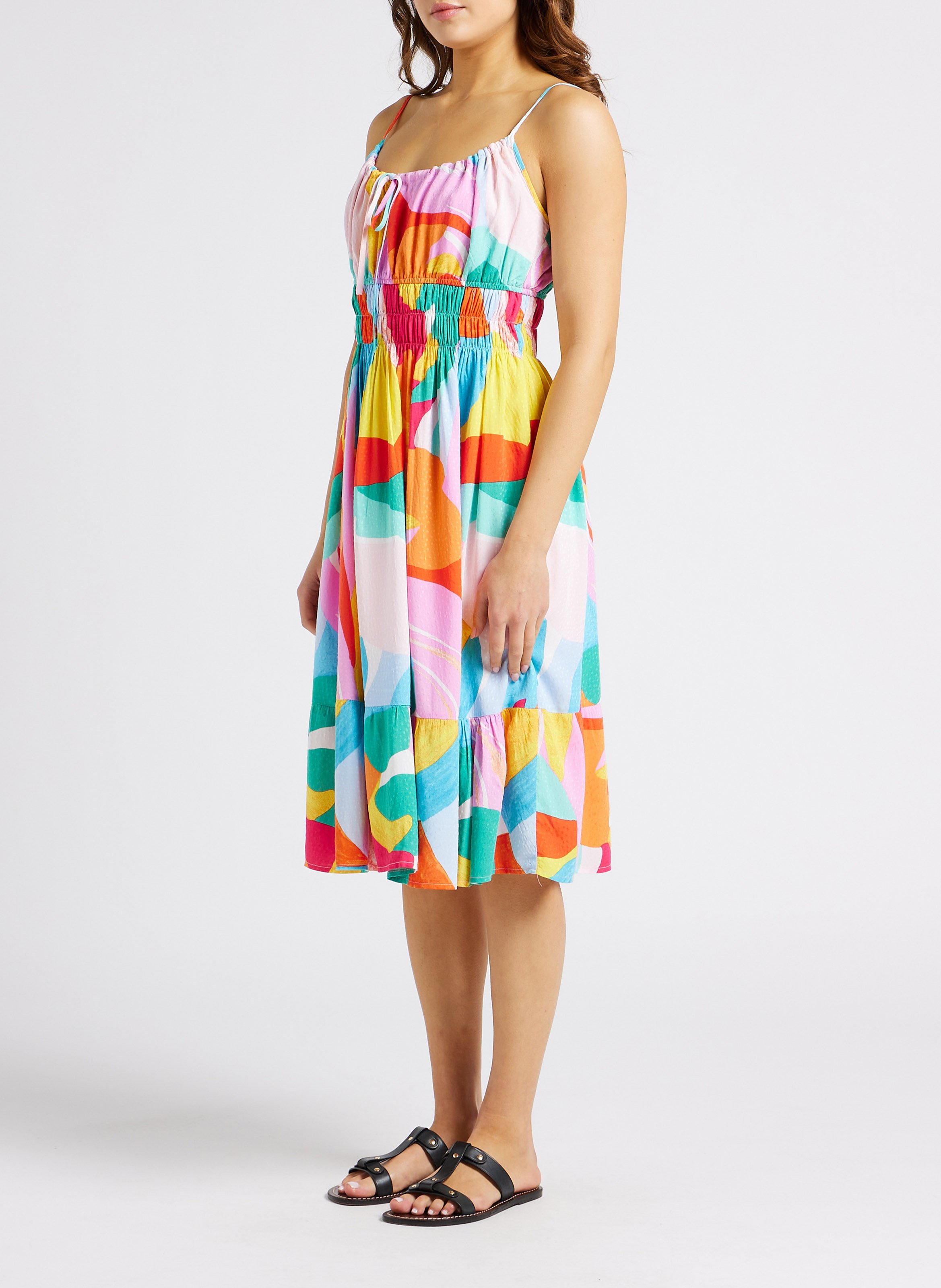 Halblanges Kleid mit rundem Ausschnitt YAS Mehrfarbig