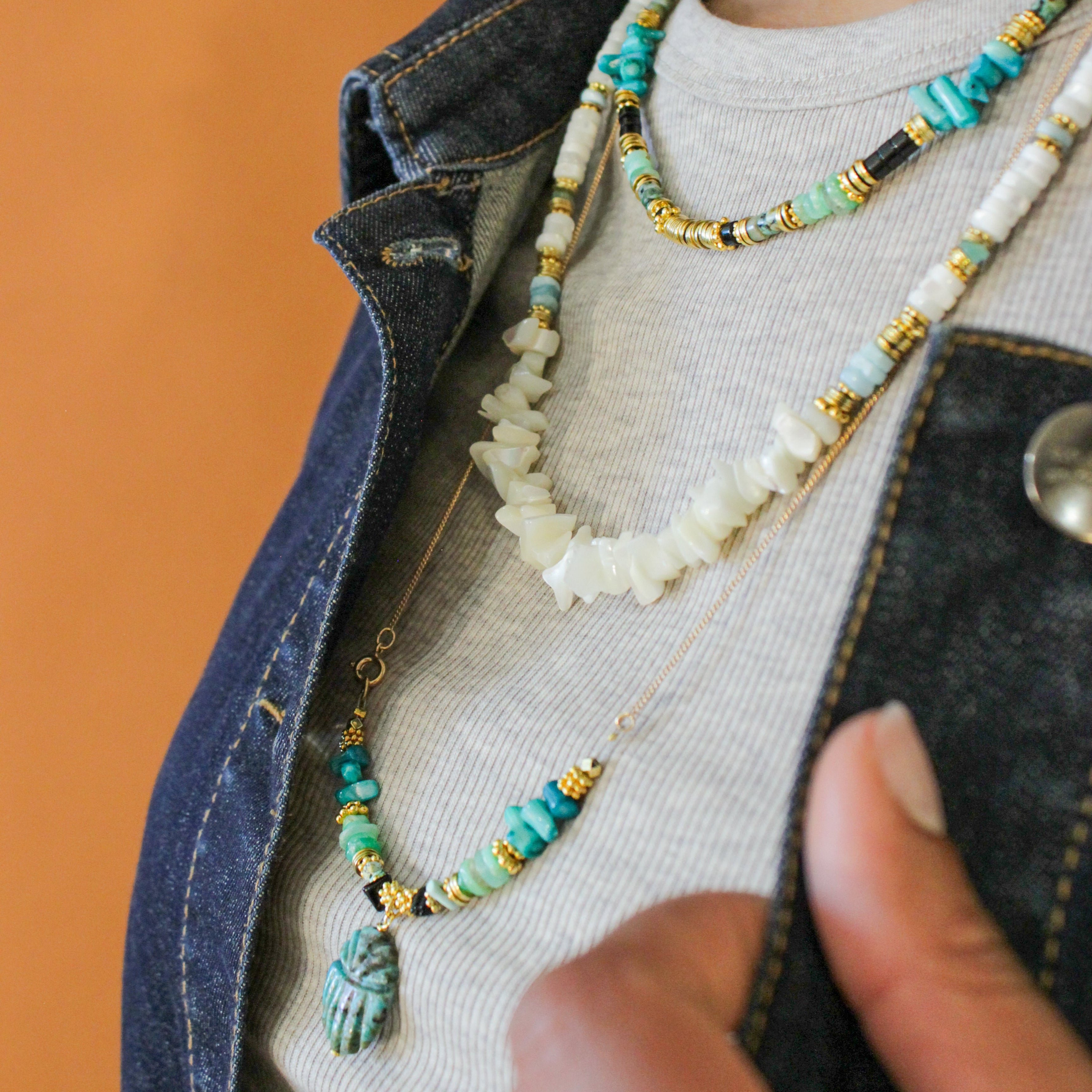 Collier tige heishi scarabée - alba L'ATELIER DES DAMES Doré