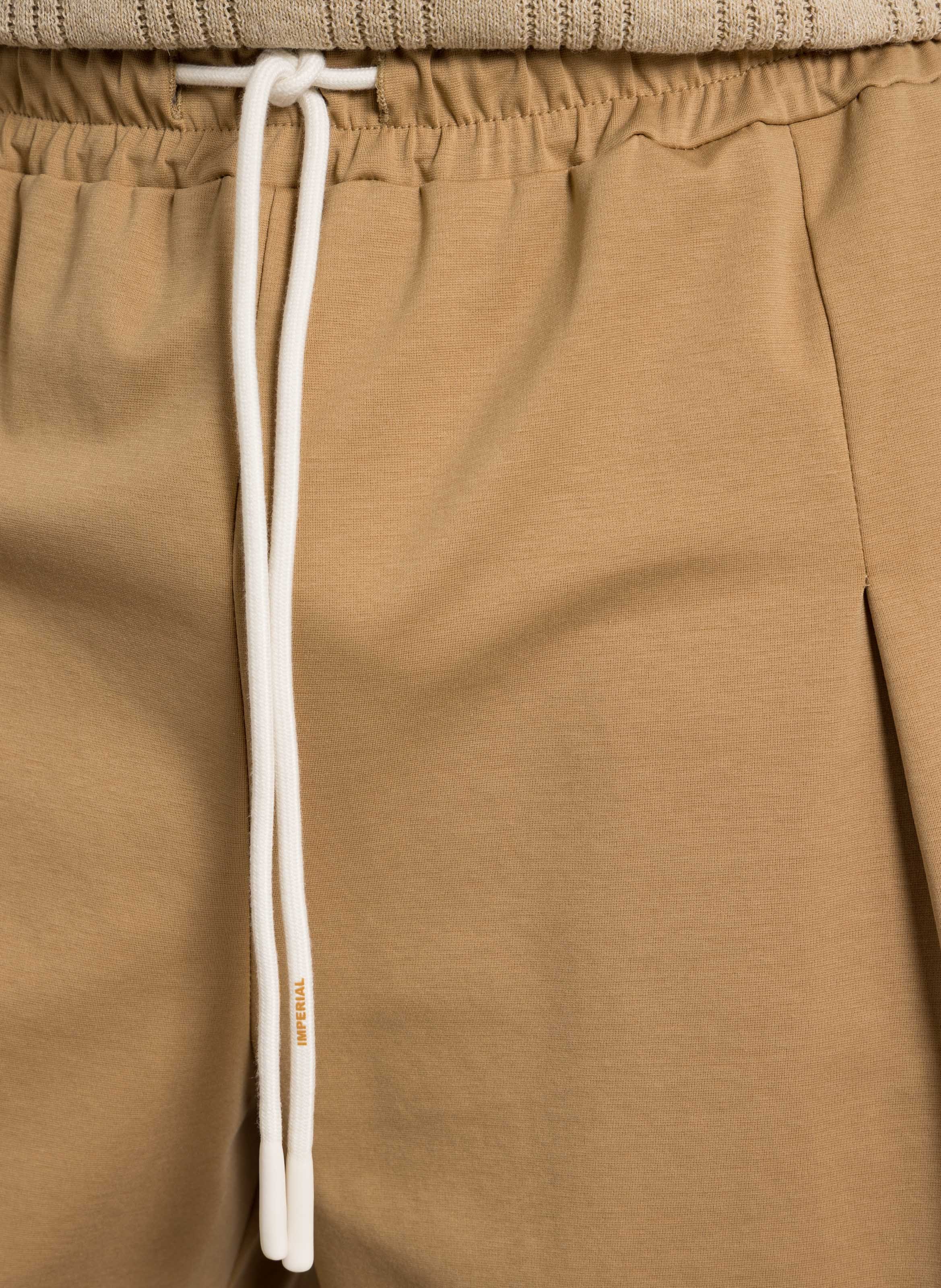 Bermudas rectas de mezcla de algodón IMPERIAL Beige