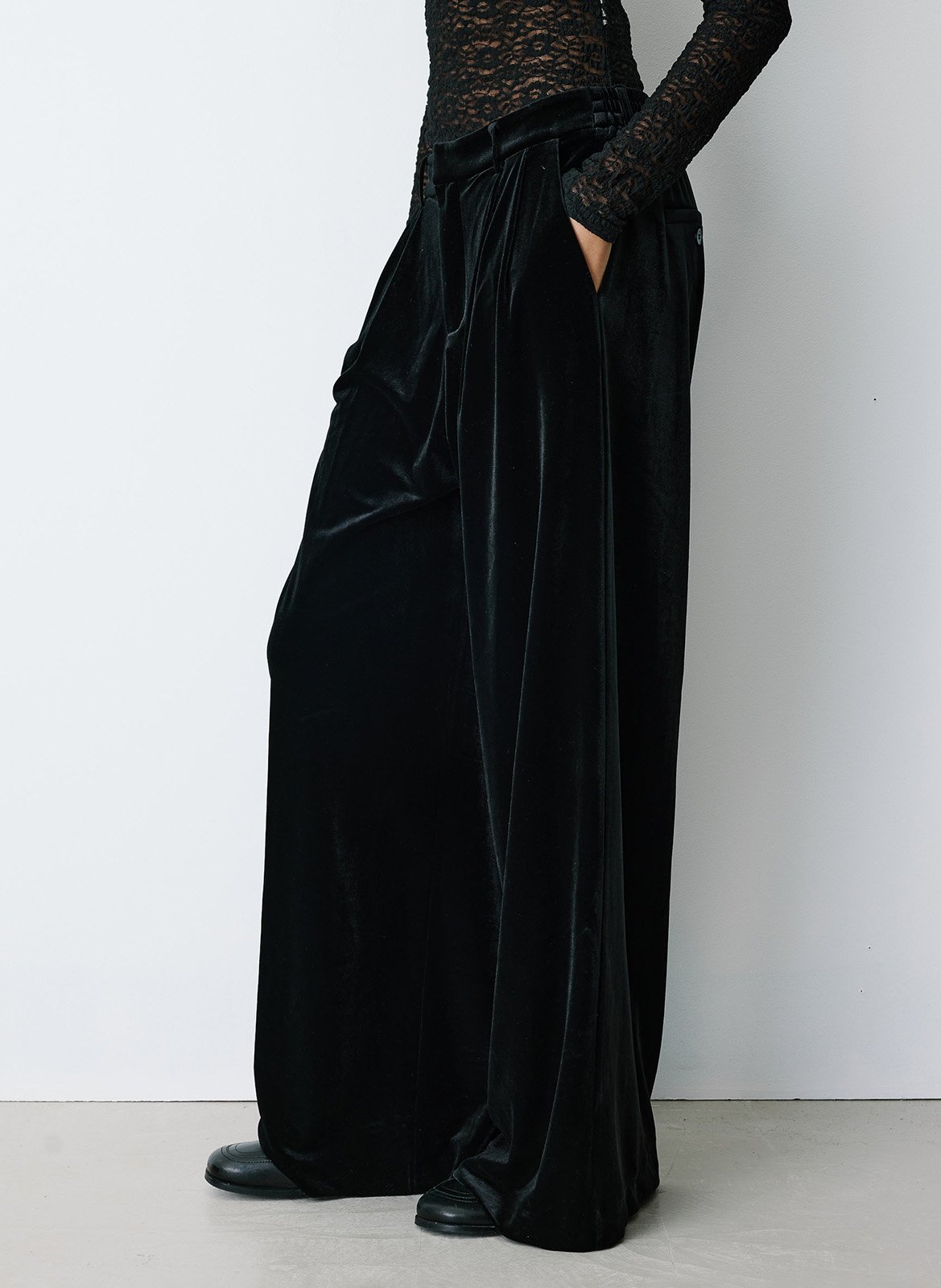 Wijde fluwelen pantalon met plooien GRACE ET MILA Zwart