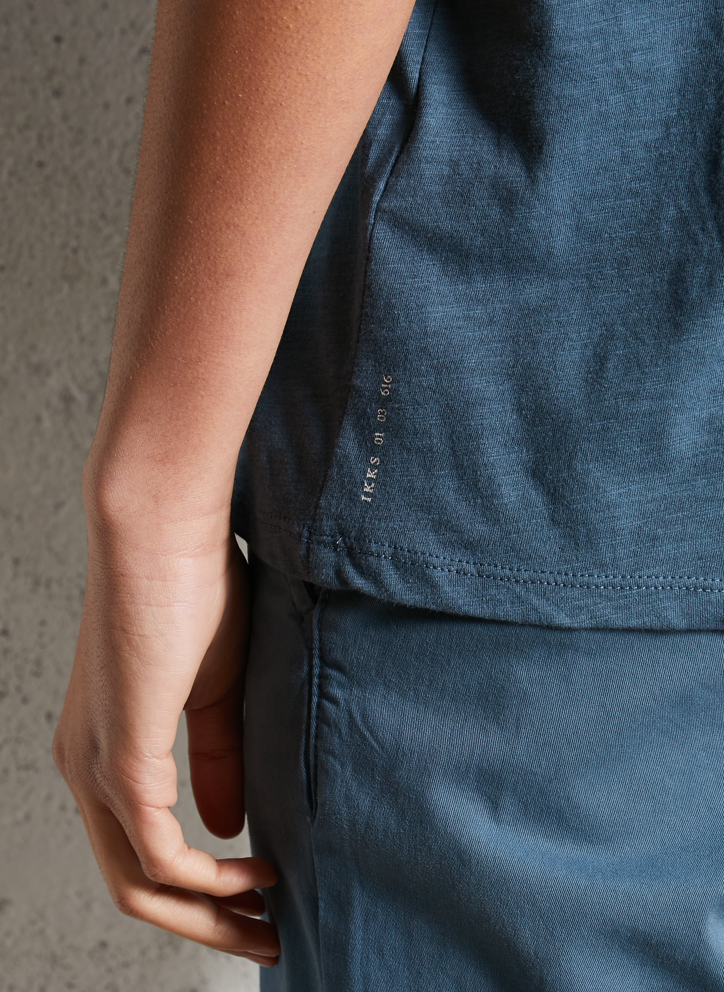 Plain cotton V-neck t-shirt IKKS Blue