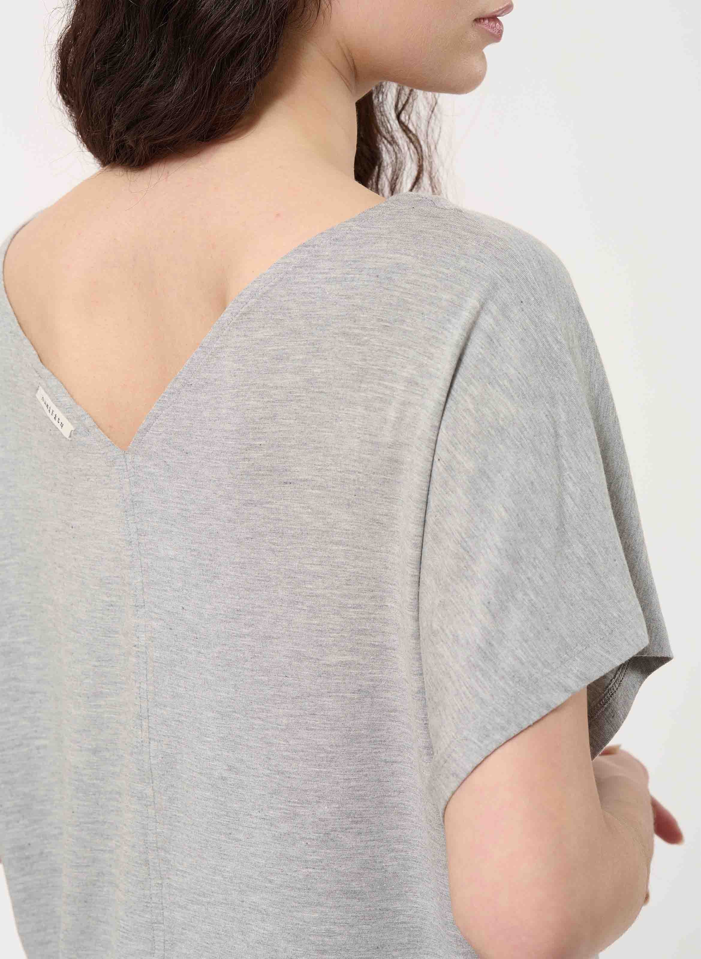Loose-fit V-neck T-shirt HUMILITY Grey