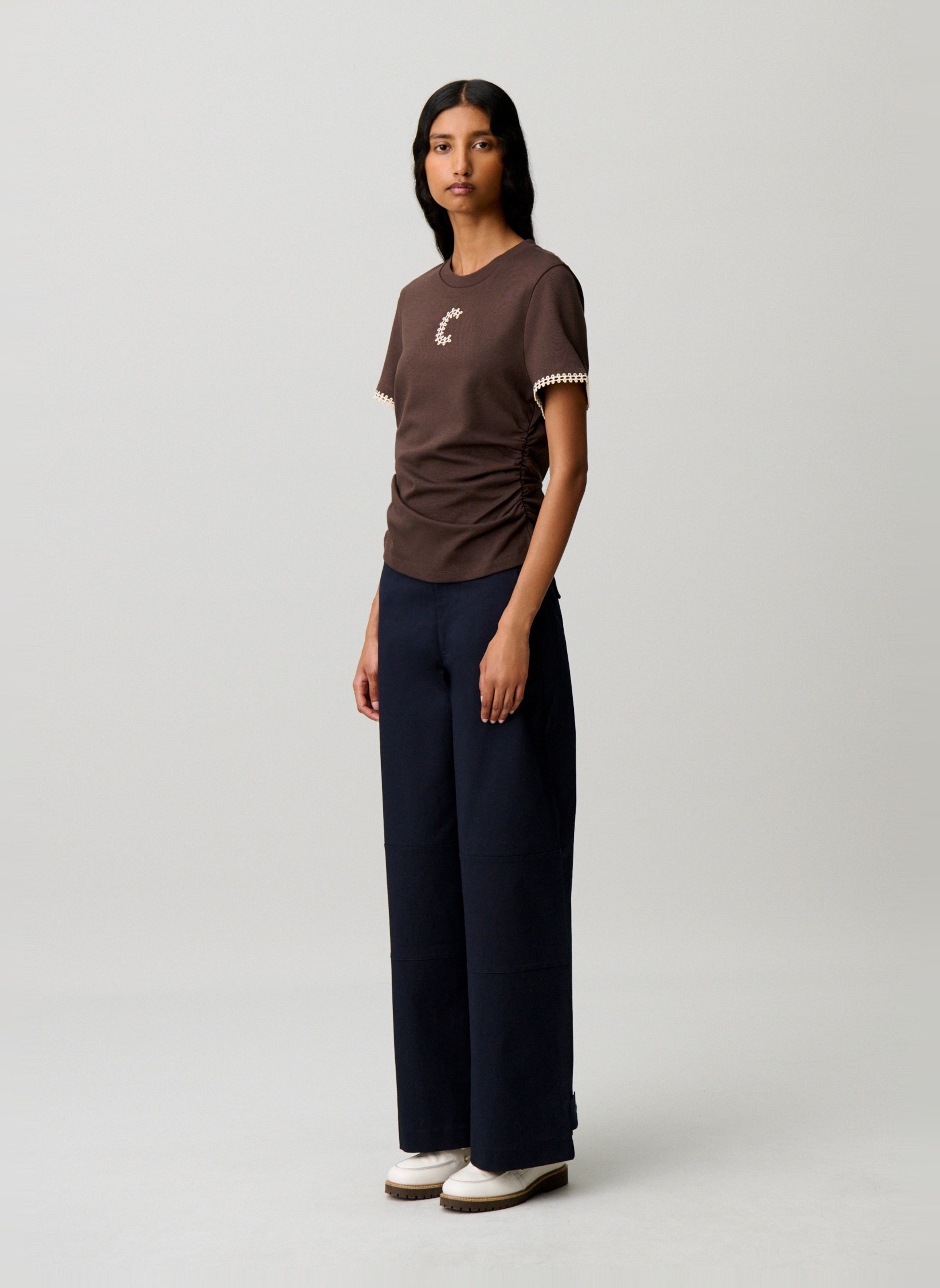 Tee-shirt droit col rond brodé CLAUDIE PIERLOT Marron