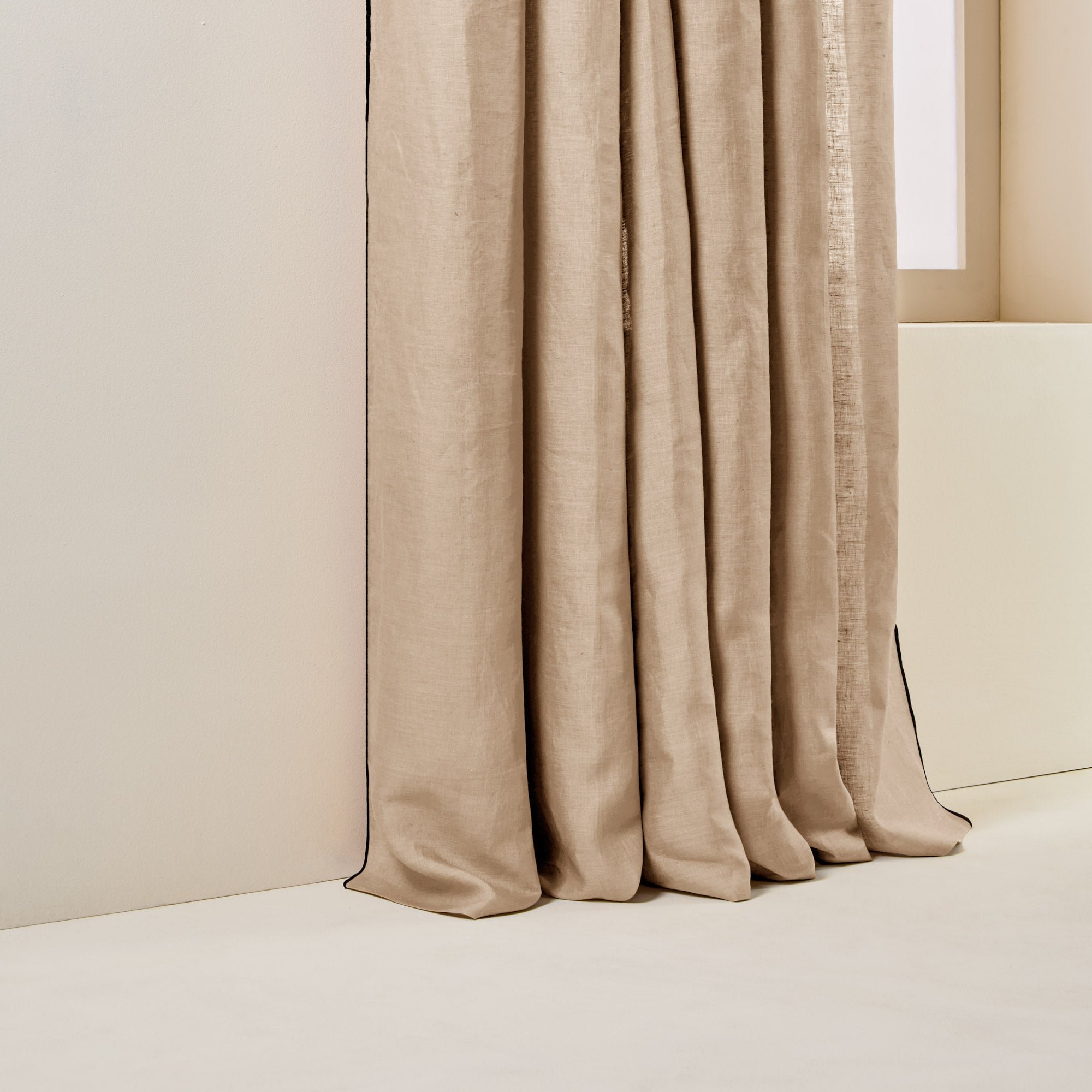 Curtain with black eyelets MADURA Beige