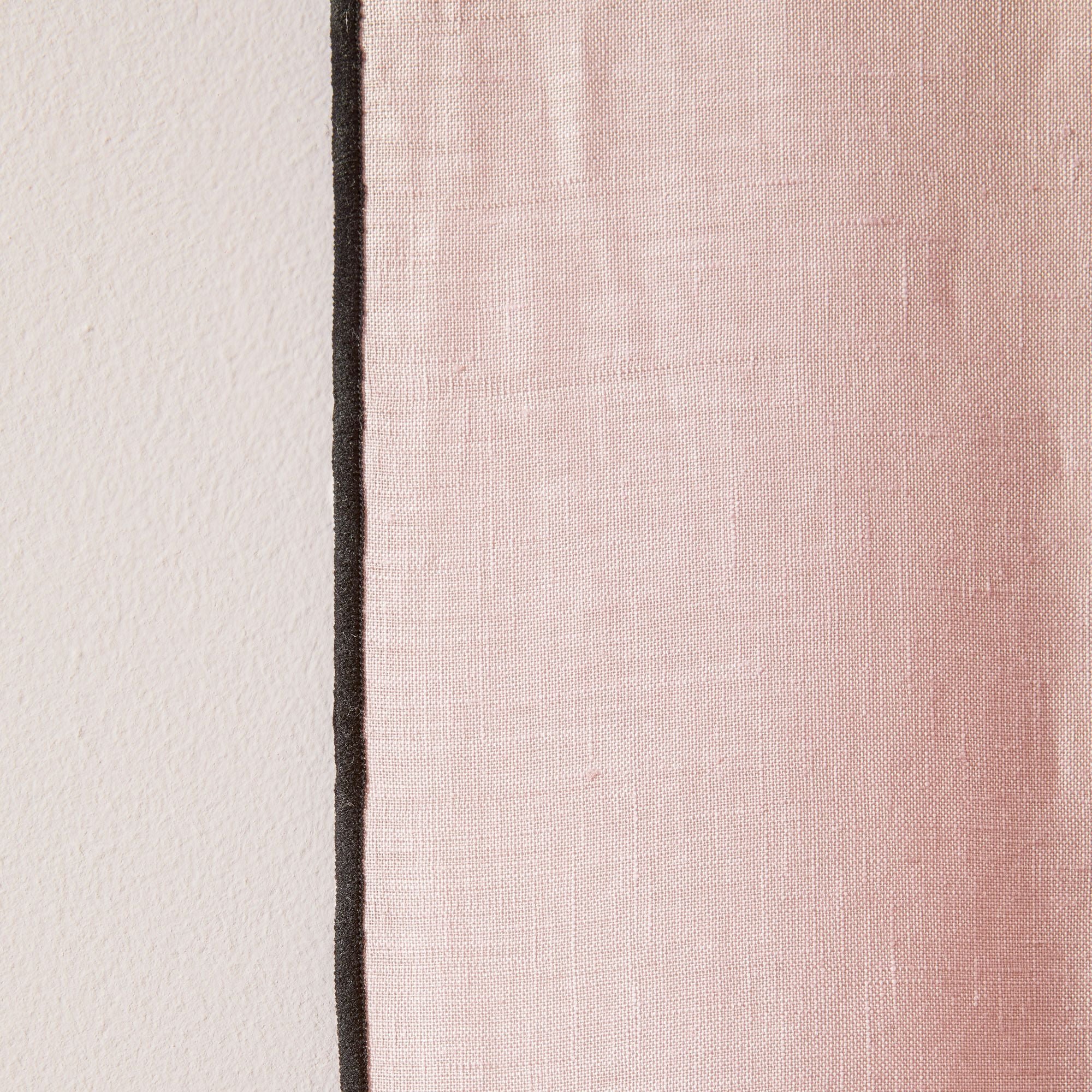 Curtain with black eyelets MADURA Pink