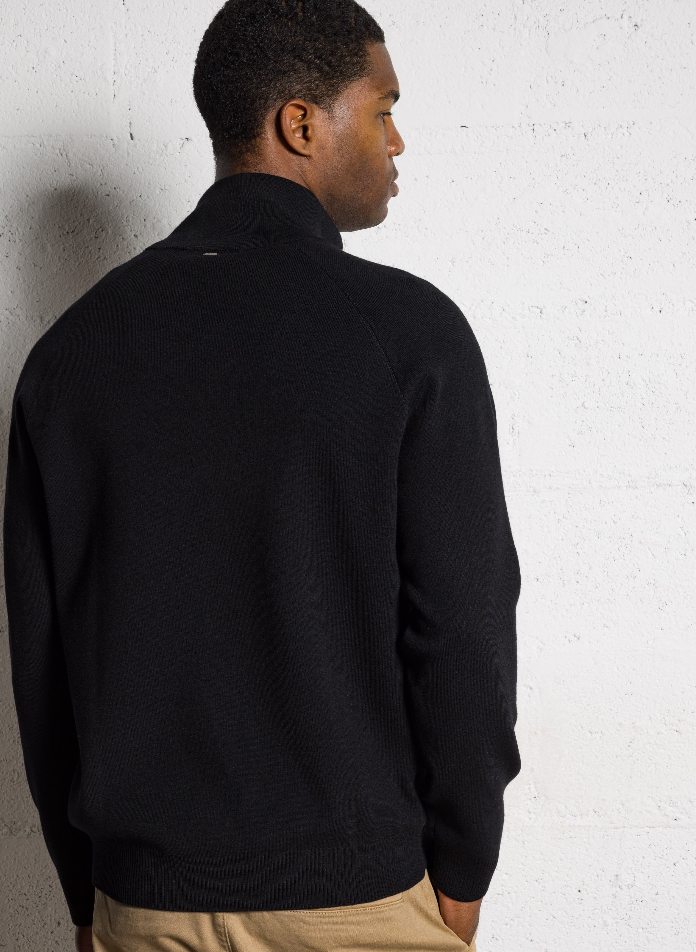 Solid straight-fit sweater with a zippered high collar IKKS Black
