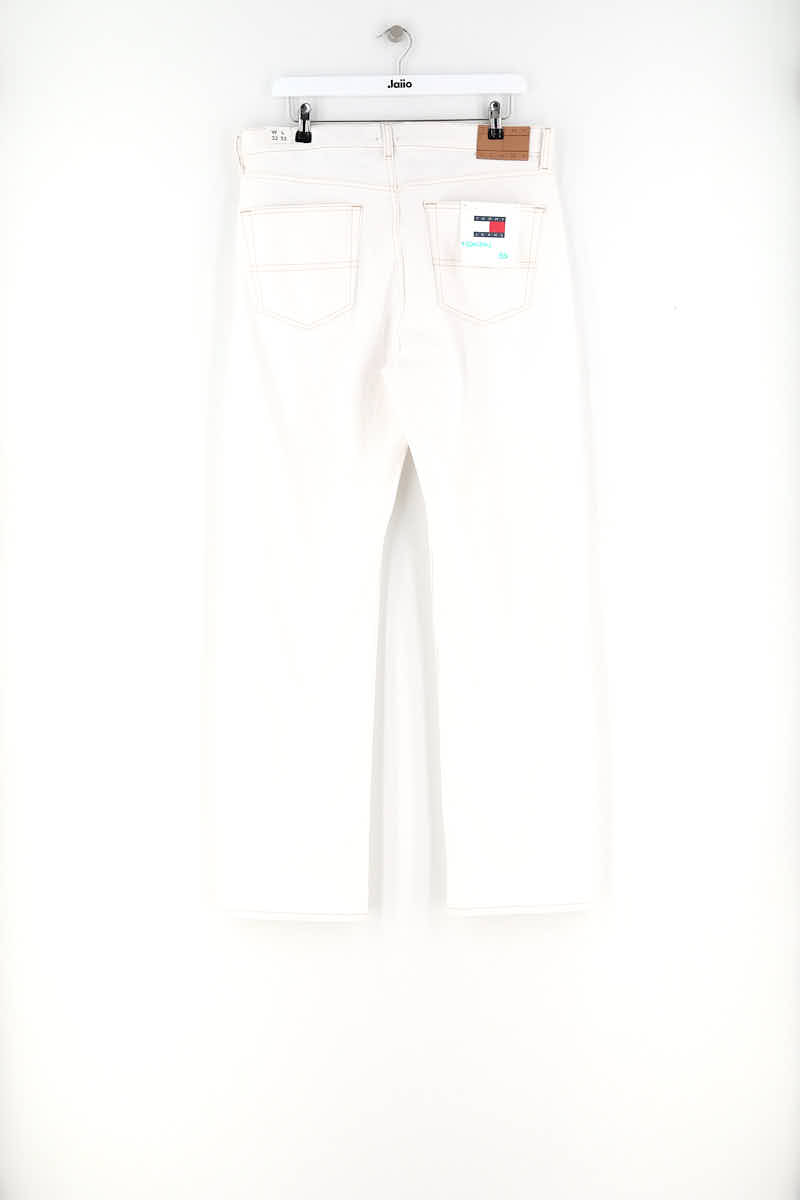 - Straight-leg jeans
- 5 pockets
- Straight cut
- Faded effect TOMMY HILFIGER - SECONDE MAIN White