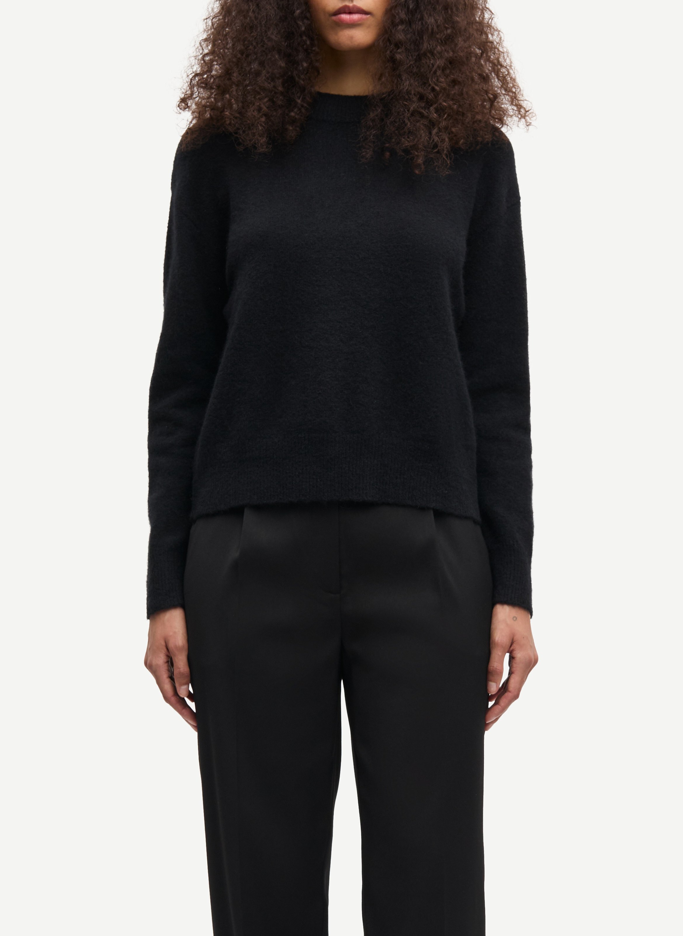 Caissa - Wollstrickpullover mit V-Ausschnitt und Details SAMSOE SAMSOE