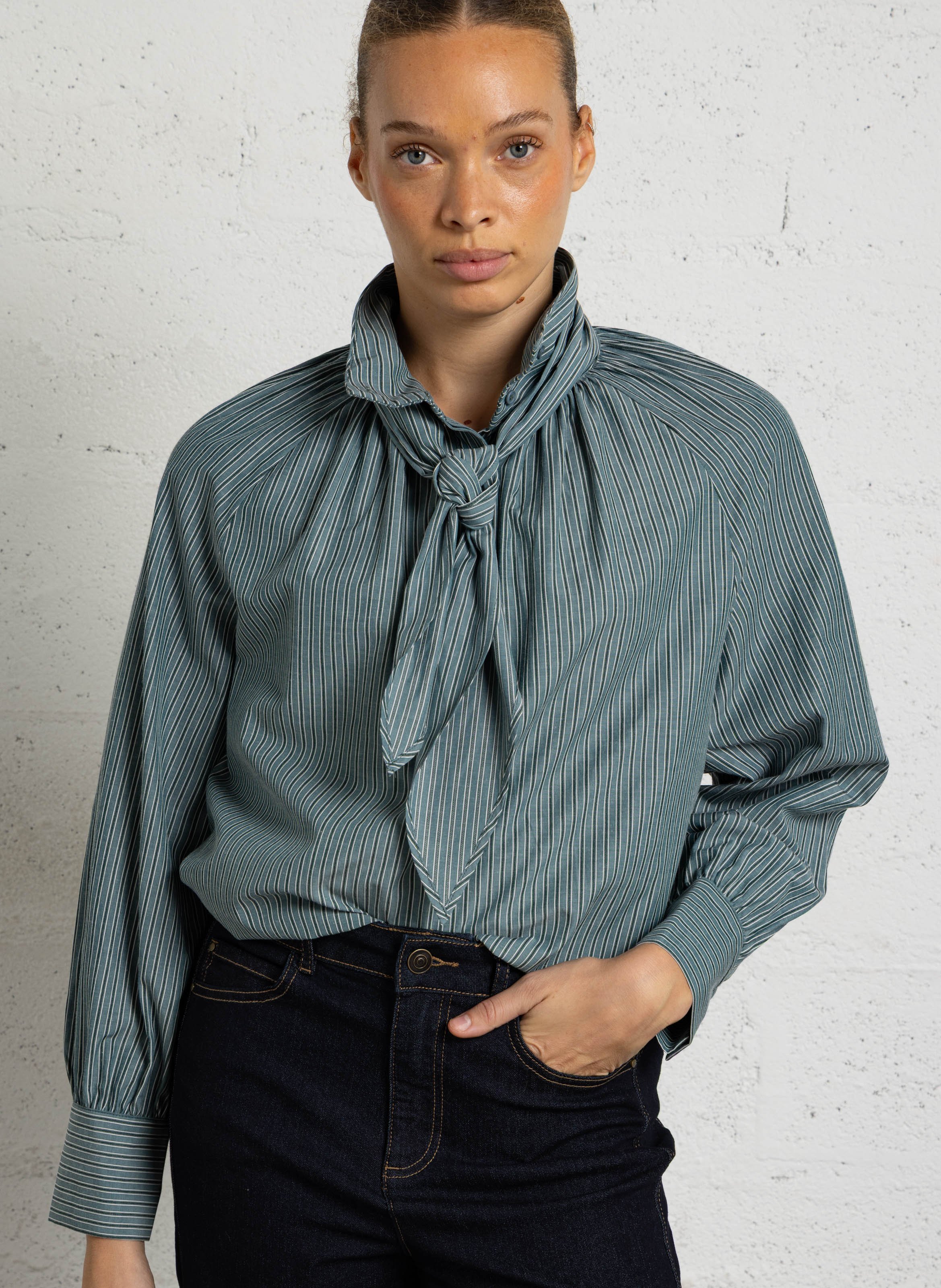 Chemise col lavallière en coton mélangé SEE U SOON Vert