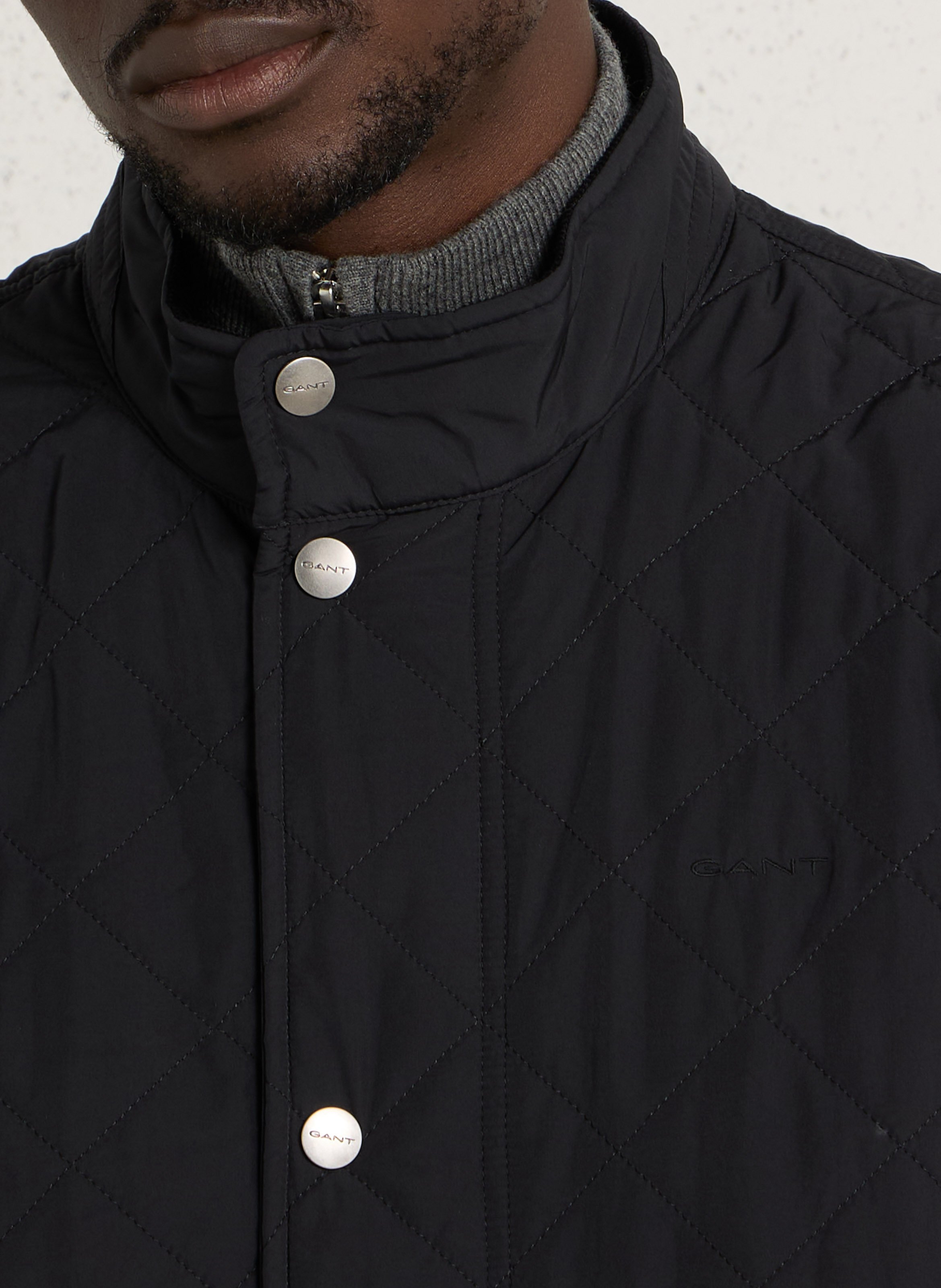 Einfarbige gesteppte gerade Jacke. GANT Schwarz