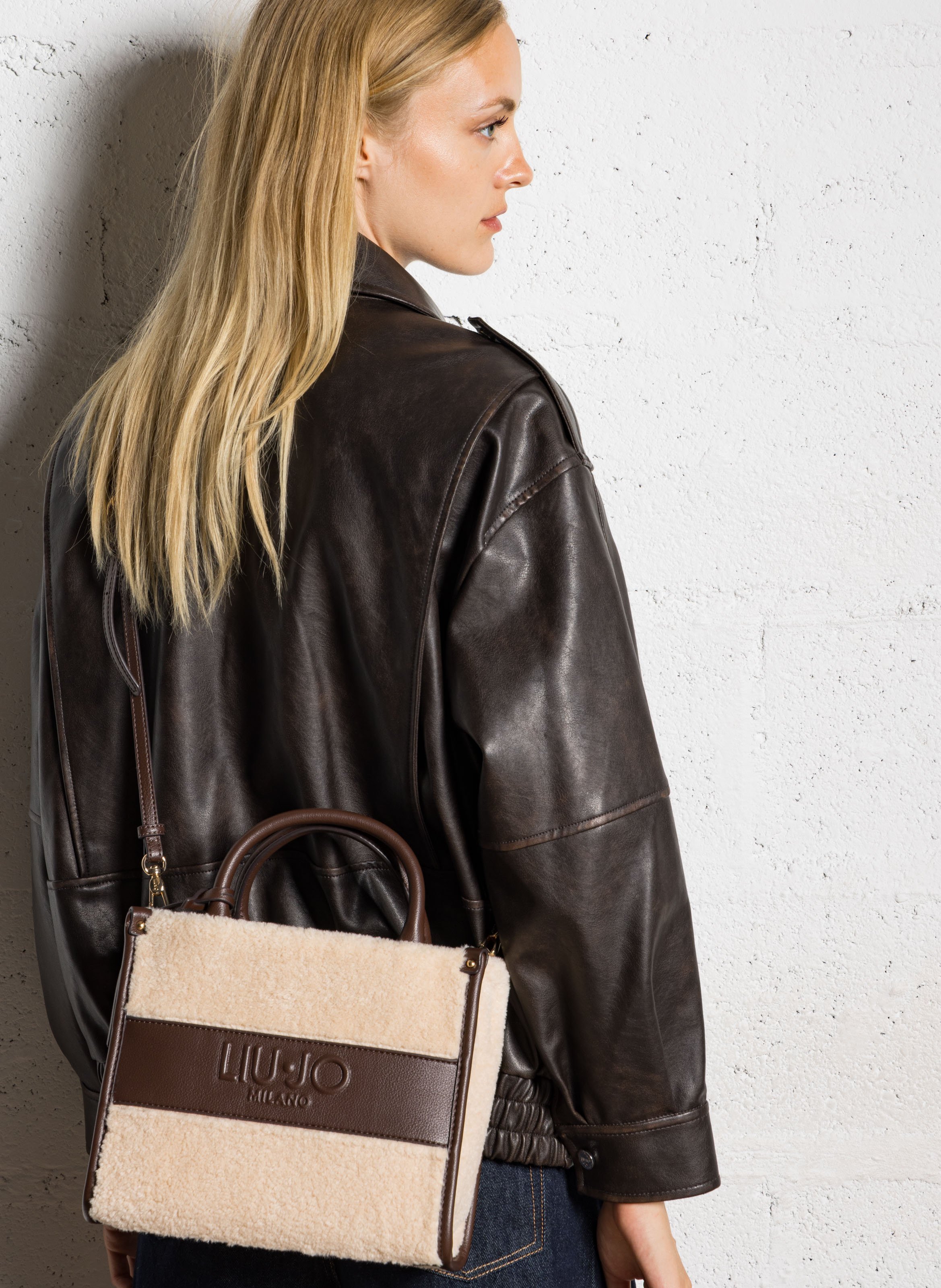 Sac à main zippée teddy Beige Liu jo Femme Place des Tendances