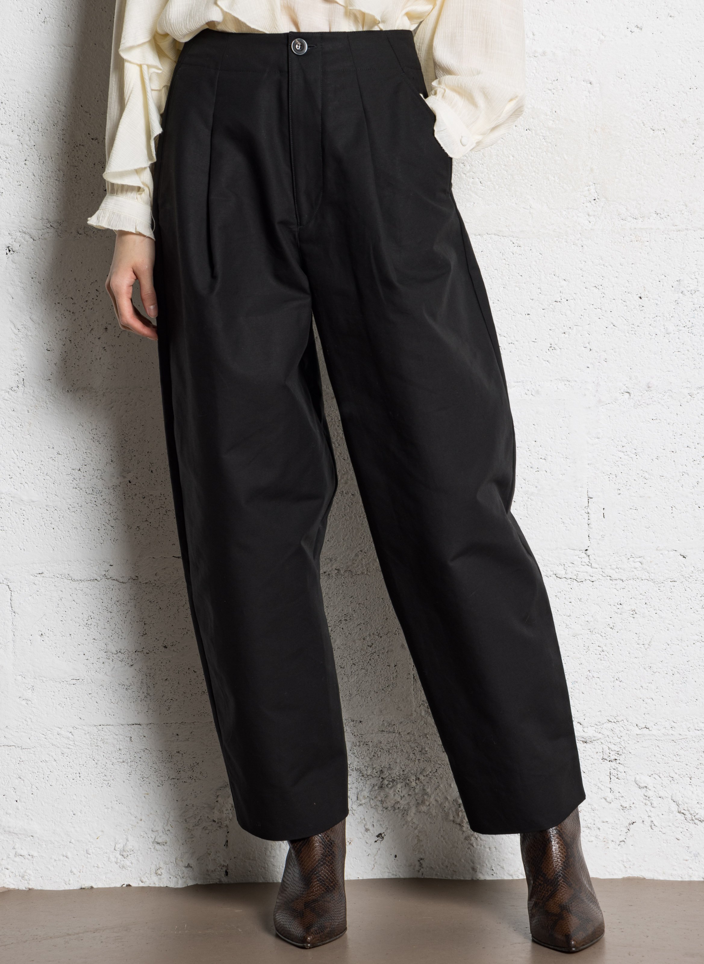 High-rise wide-leg jeans SOEUR Black