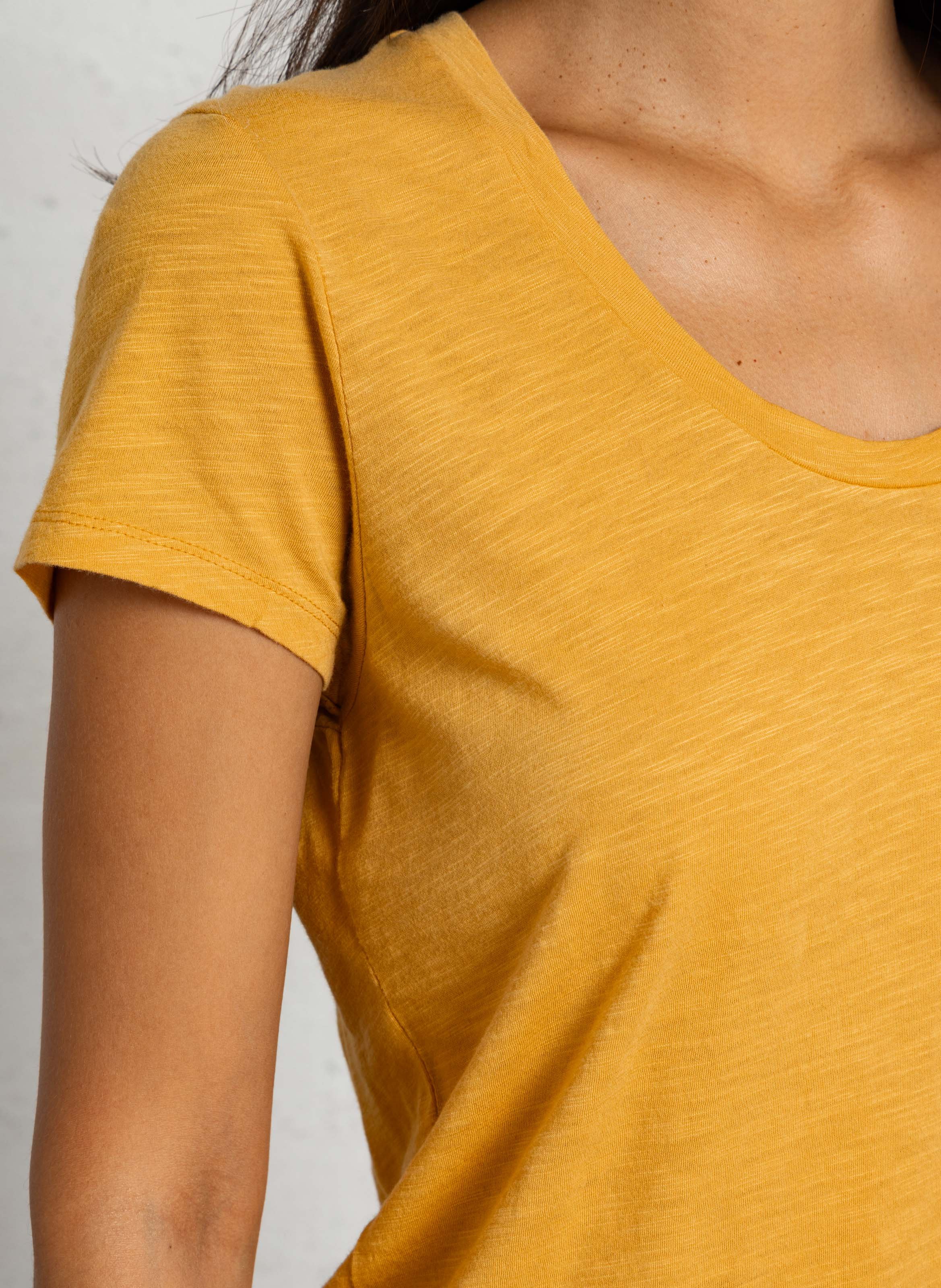 T-shirt van katoenmix met ronde hals AMERICAN VINTAGE Oranje