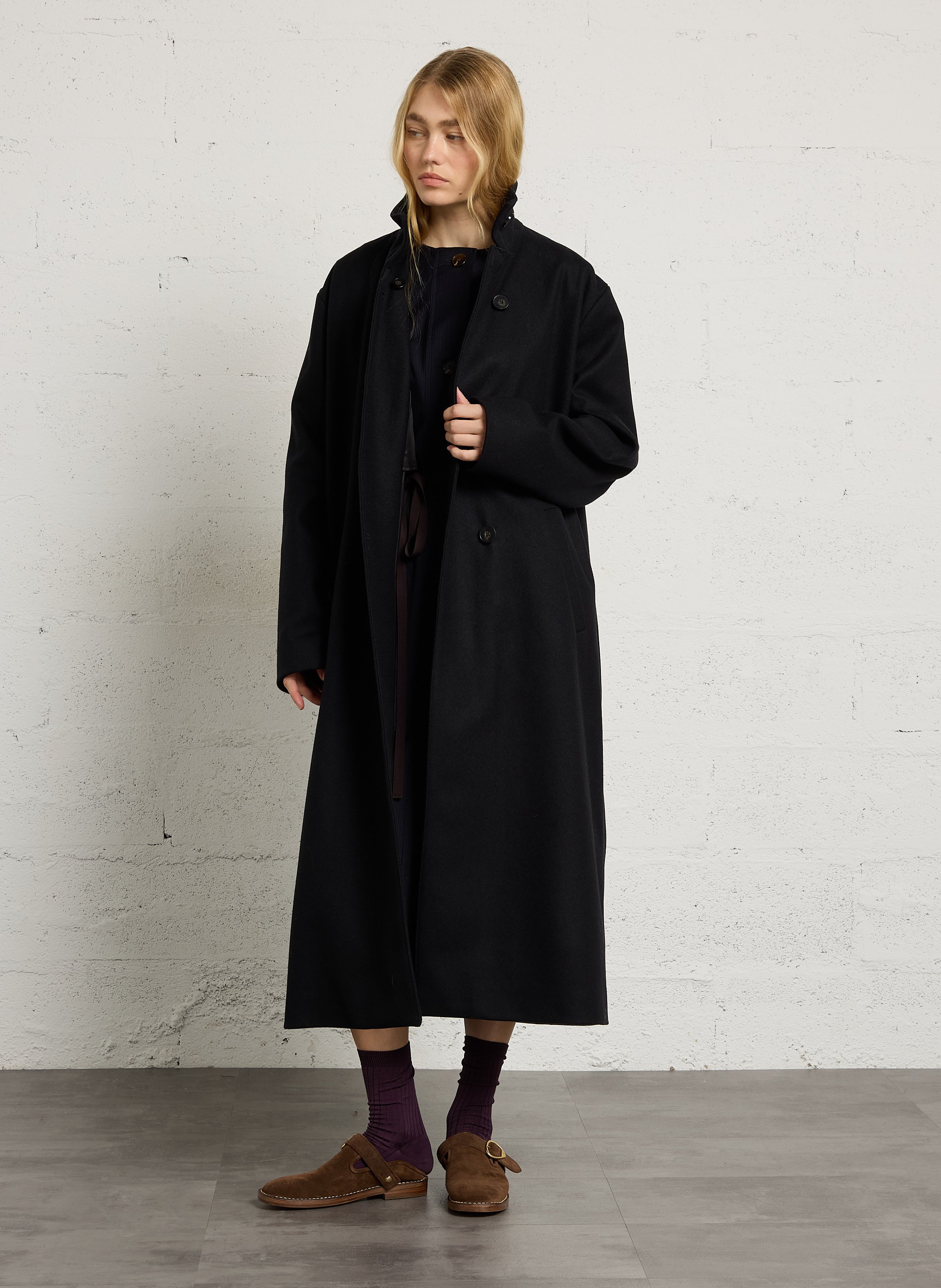 Manteau long et ample en laine recyclée mélangée SOEUR Noir