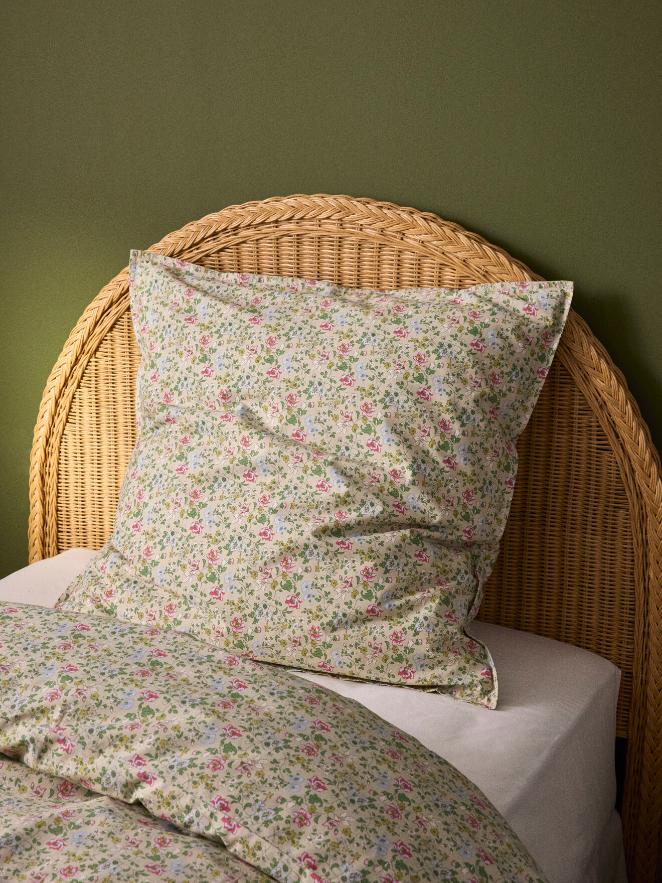 "Alma" Cotton Percale Pillowcase CYRILLUS Beige