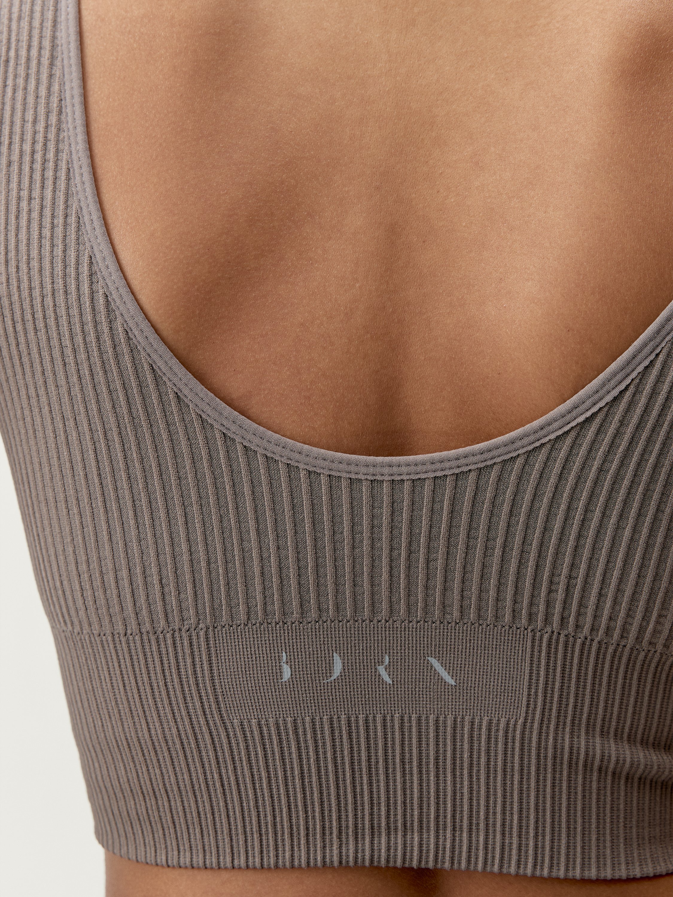 Seamless high-impact sports bra with high support BORN LIVING YOGA Brown