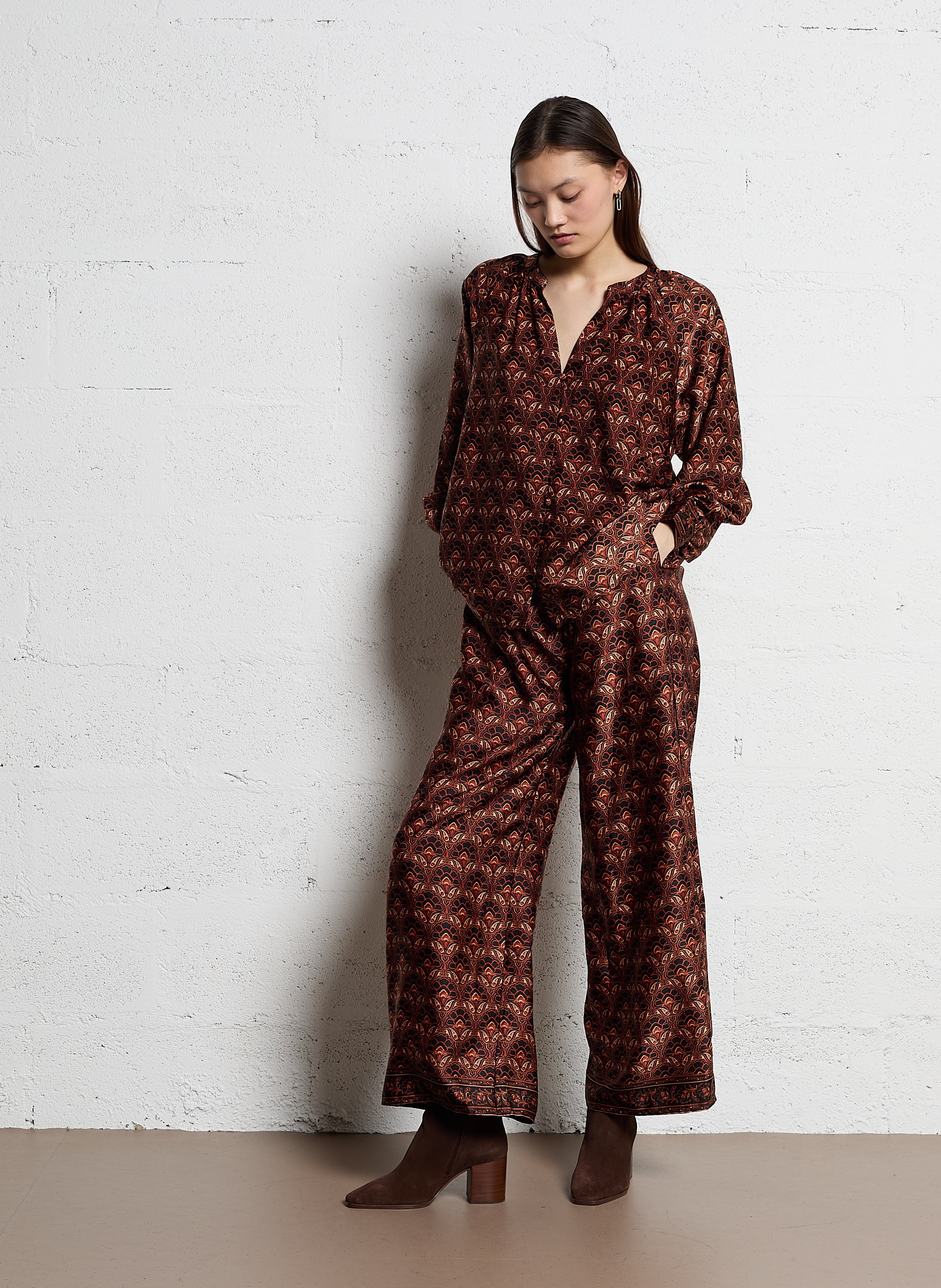 Chemise droite col V en coton LA PETITE ETOILE Marron