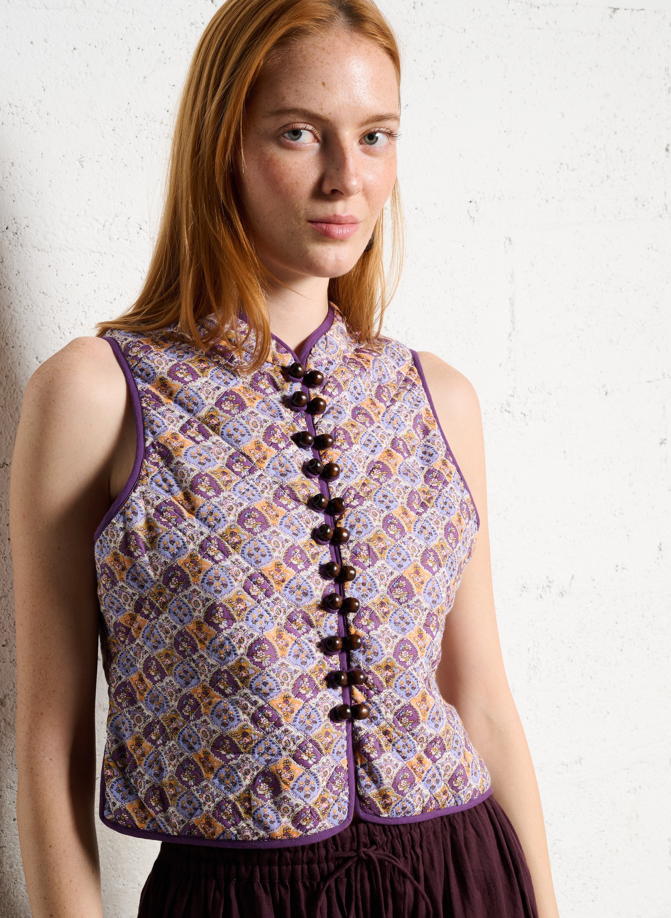 Mouwloos vest met knoopsluiting en motieven ANTIK BATIK Violet
