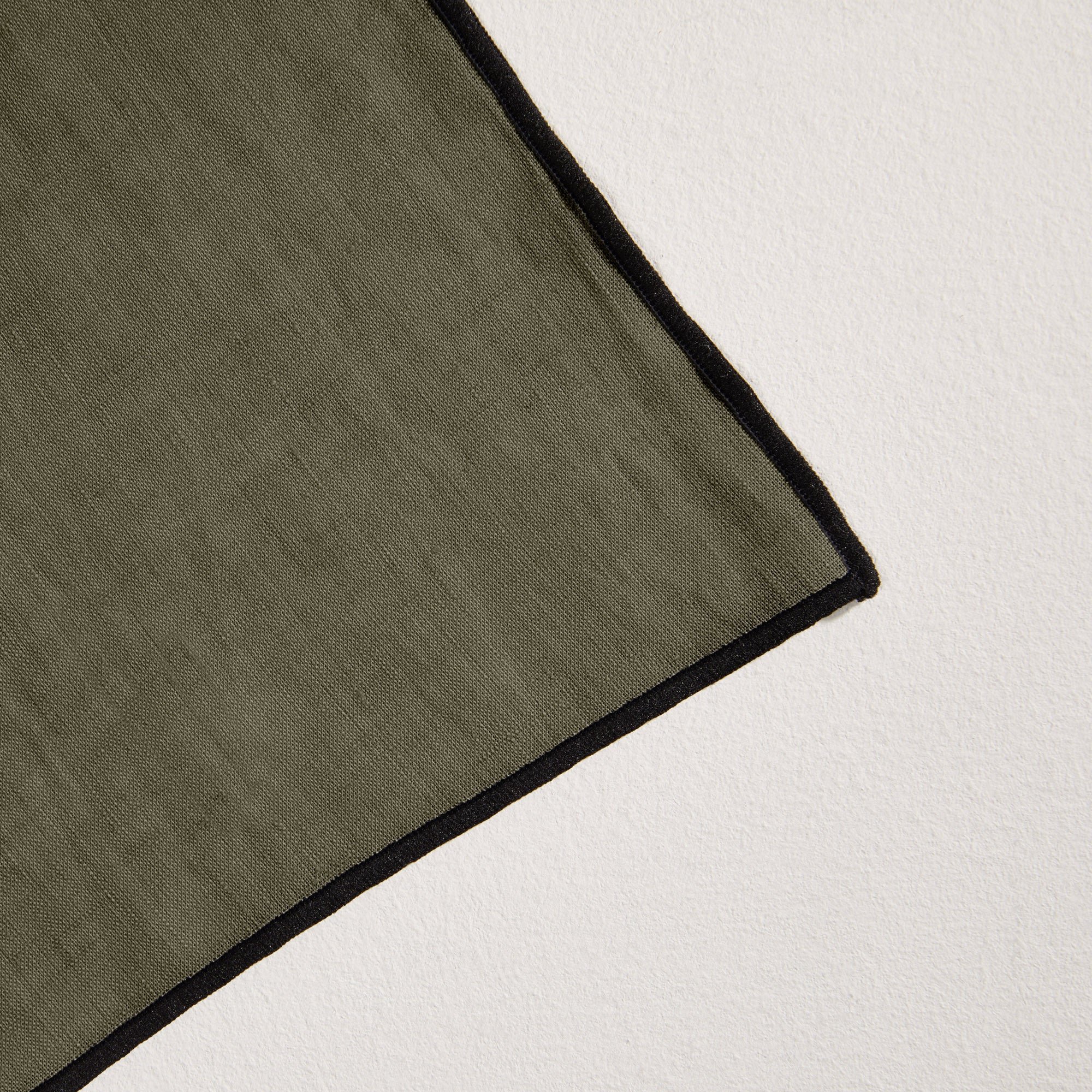 CARLINA - Linen place mat, 35 x 45 cm MADURA Green