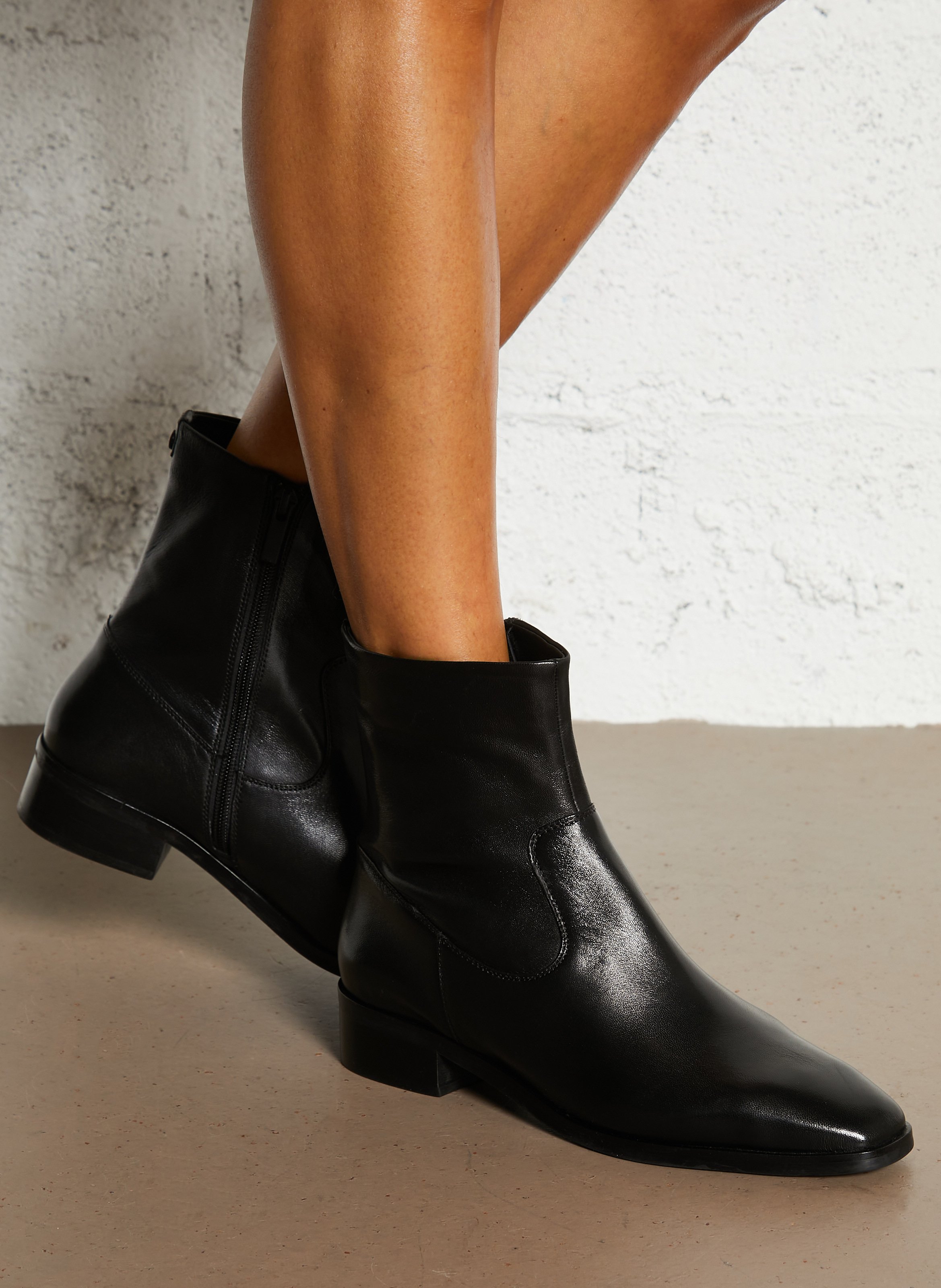 Plain smooth leather ankle boots BOCAGE Black