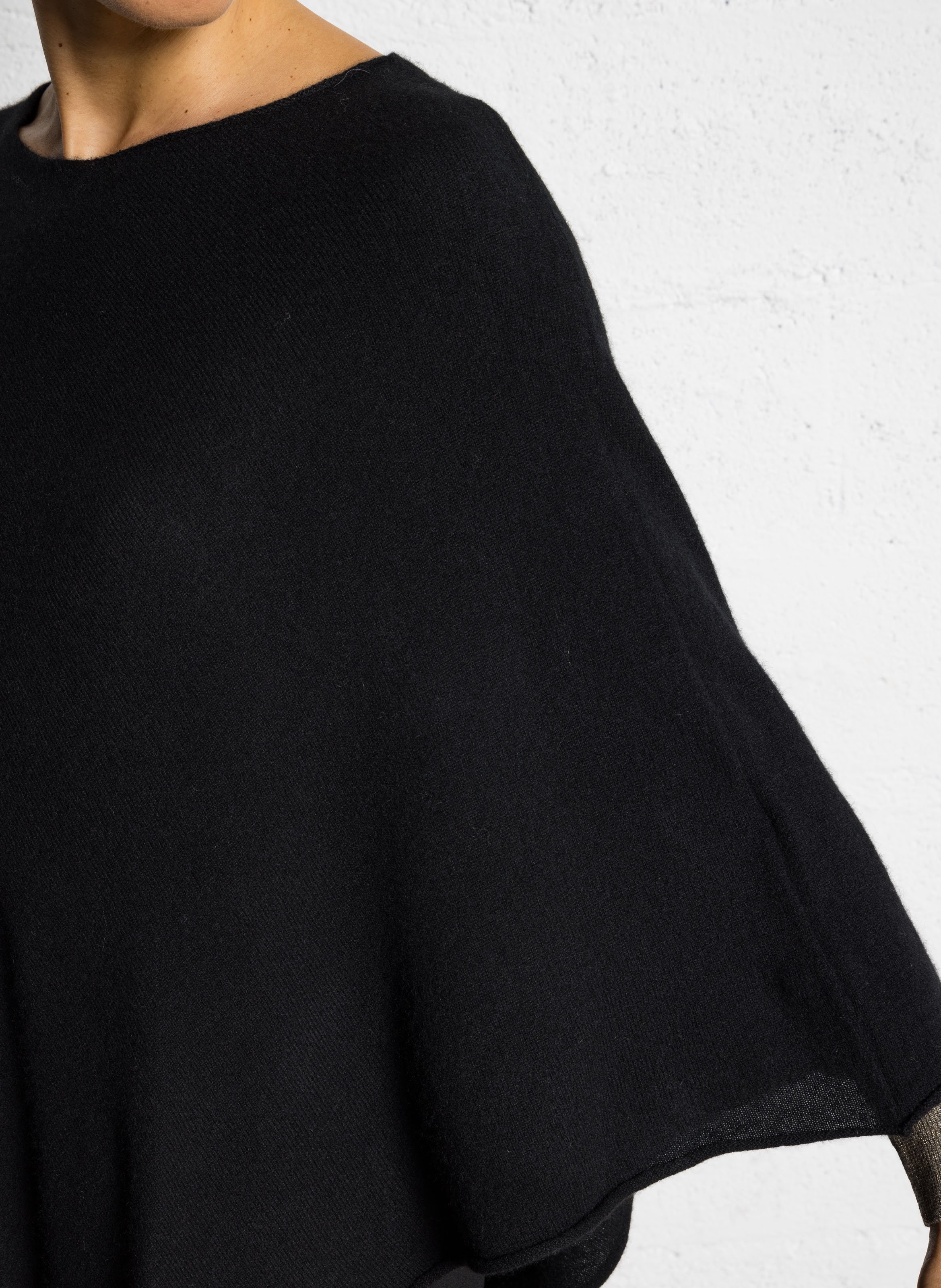 Poncho col bateau en cachemire SUD EXPRESS Noir