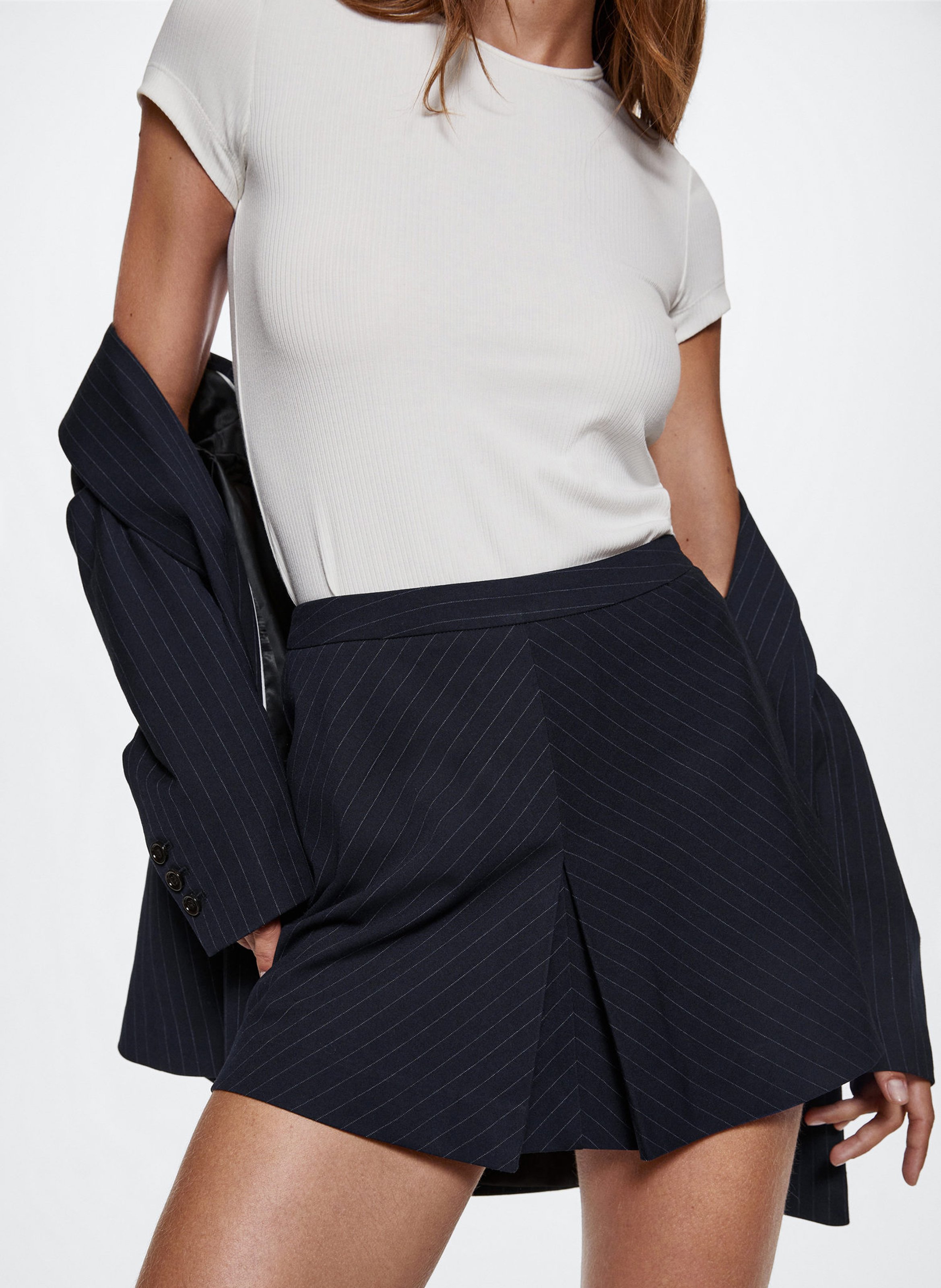 Falda Corta De Rayas Finas Bleu Marine Mango - Mujer Place des Tendances