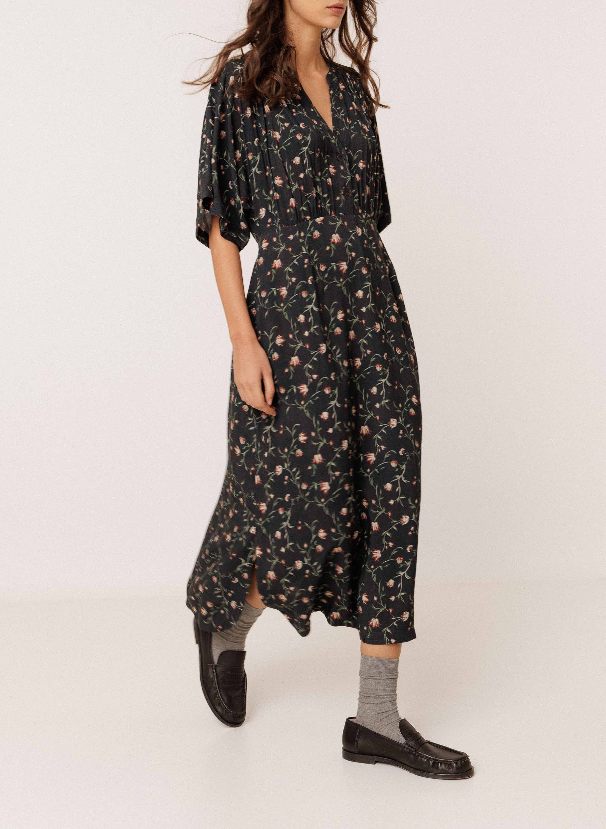 Tailliertes Midikleid INDI & COLD Blau