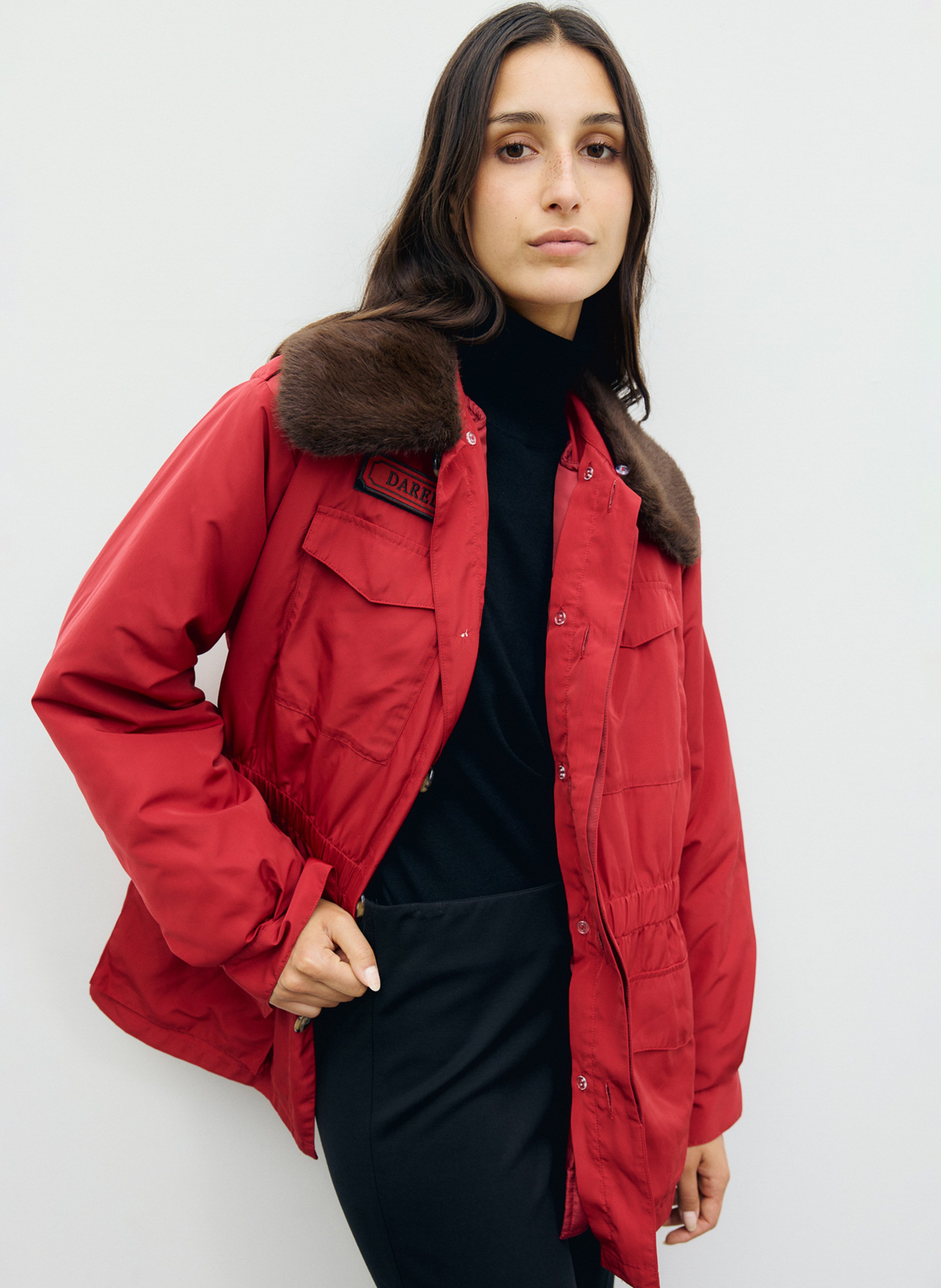 Taillierter Parka mit Kragen in Felloptik GERARD DAREL Rot