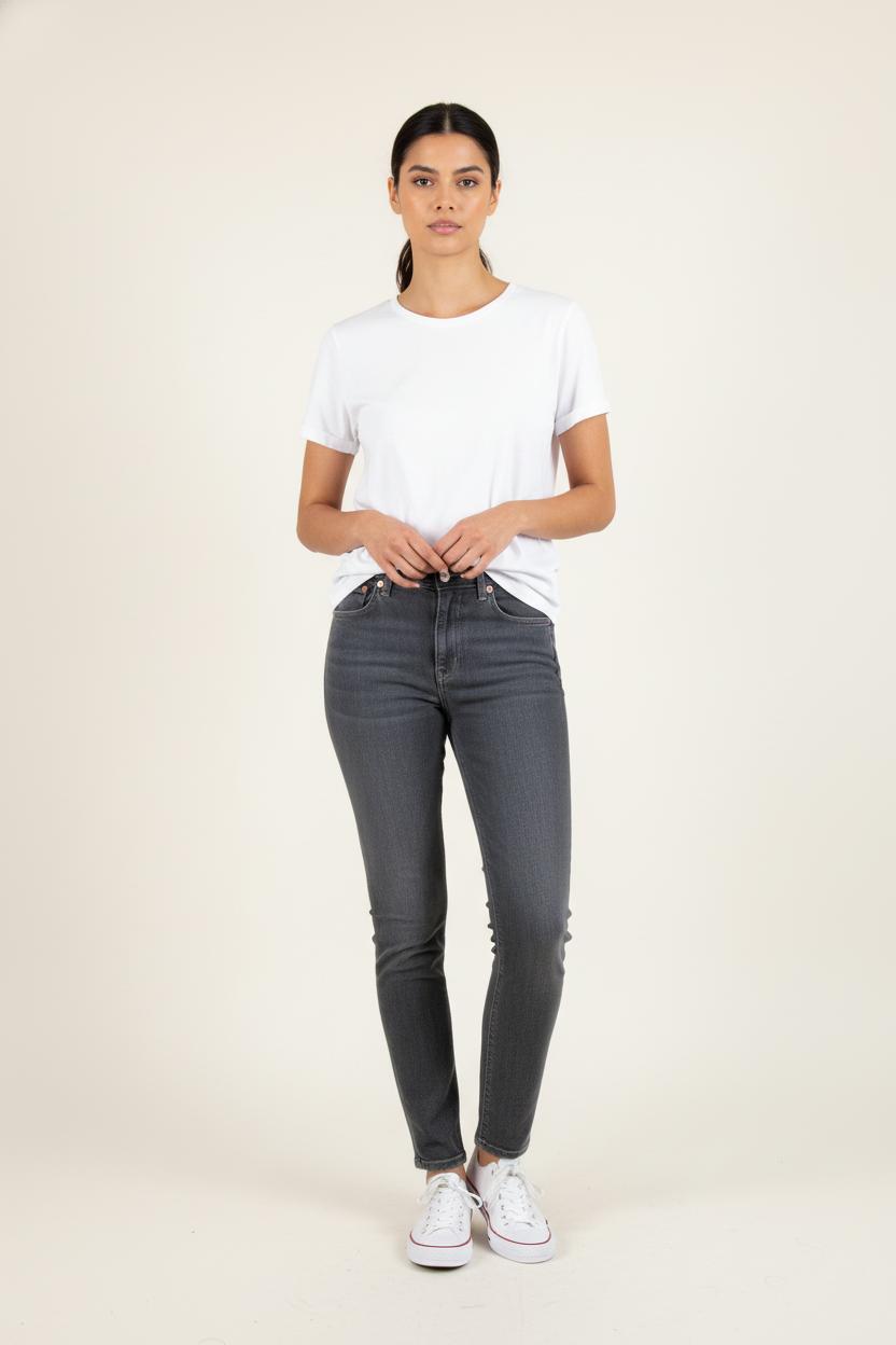 Cropped slim jeans with studs CLOSED - Seconde Main Black
